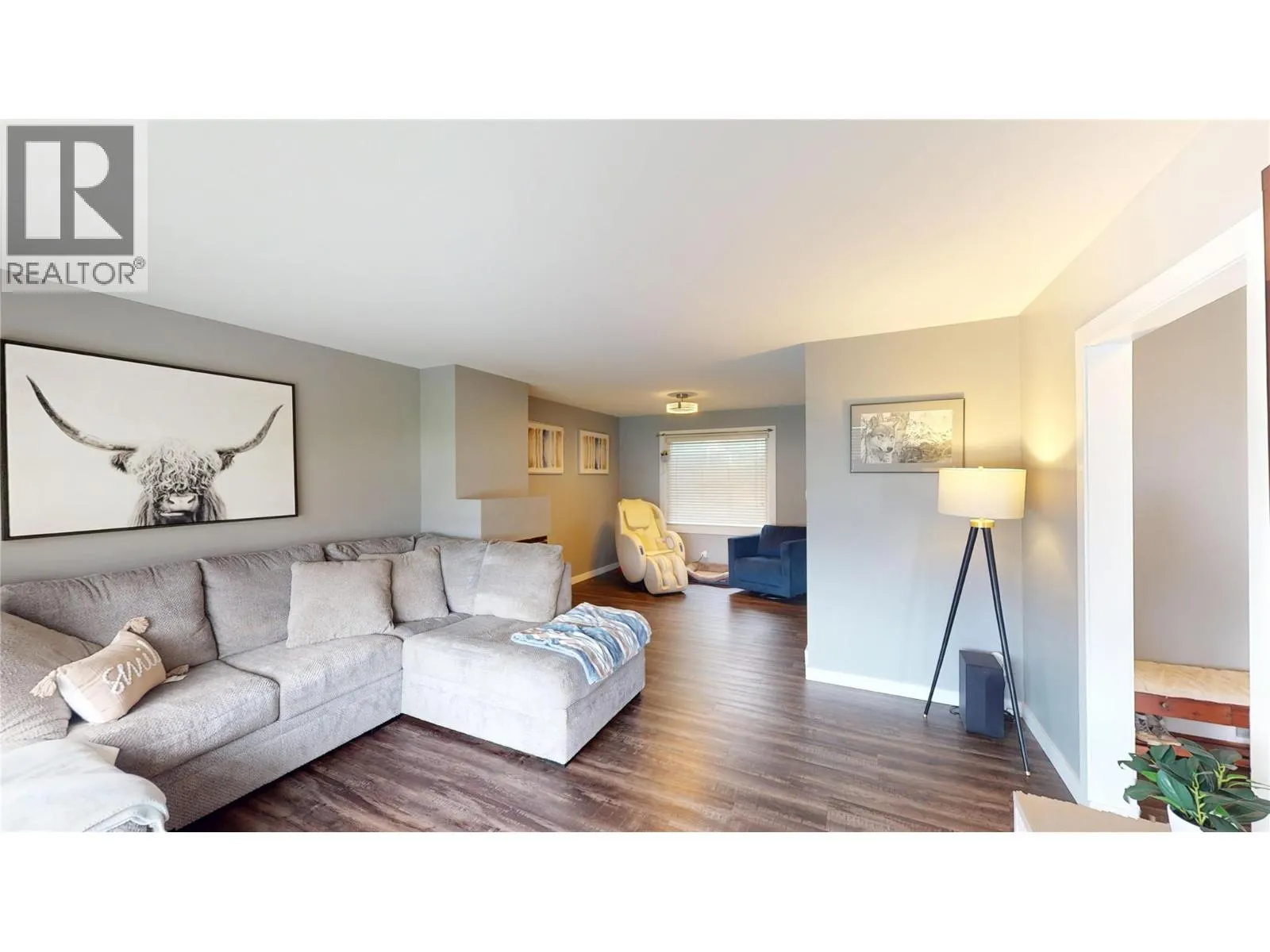 709 9th Street S