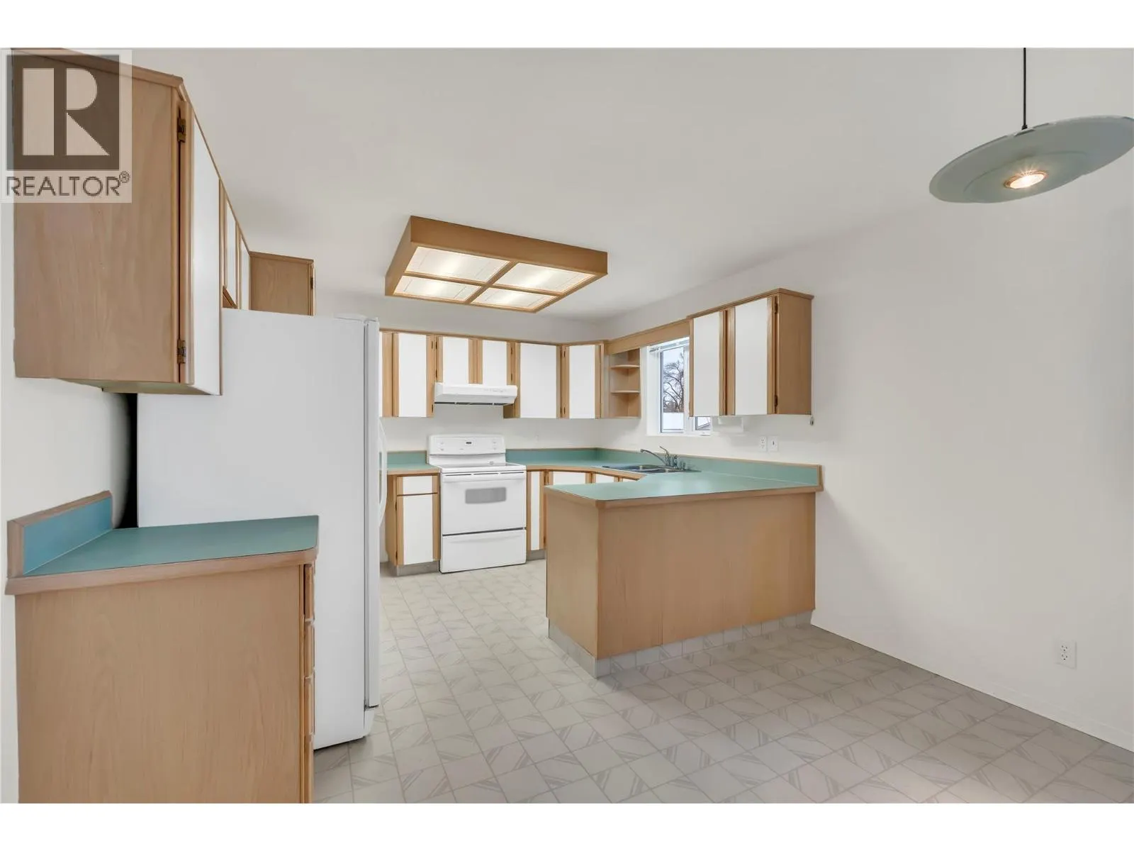 17017 SNOW Avenue Unit# 24