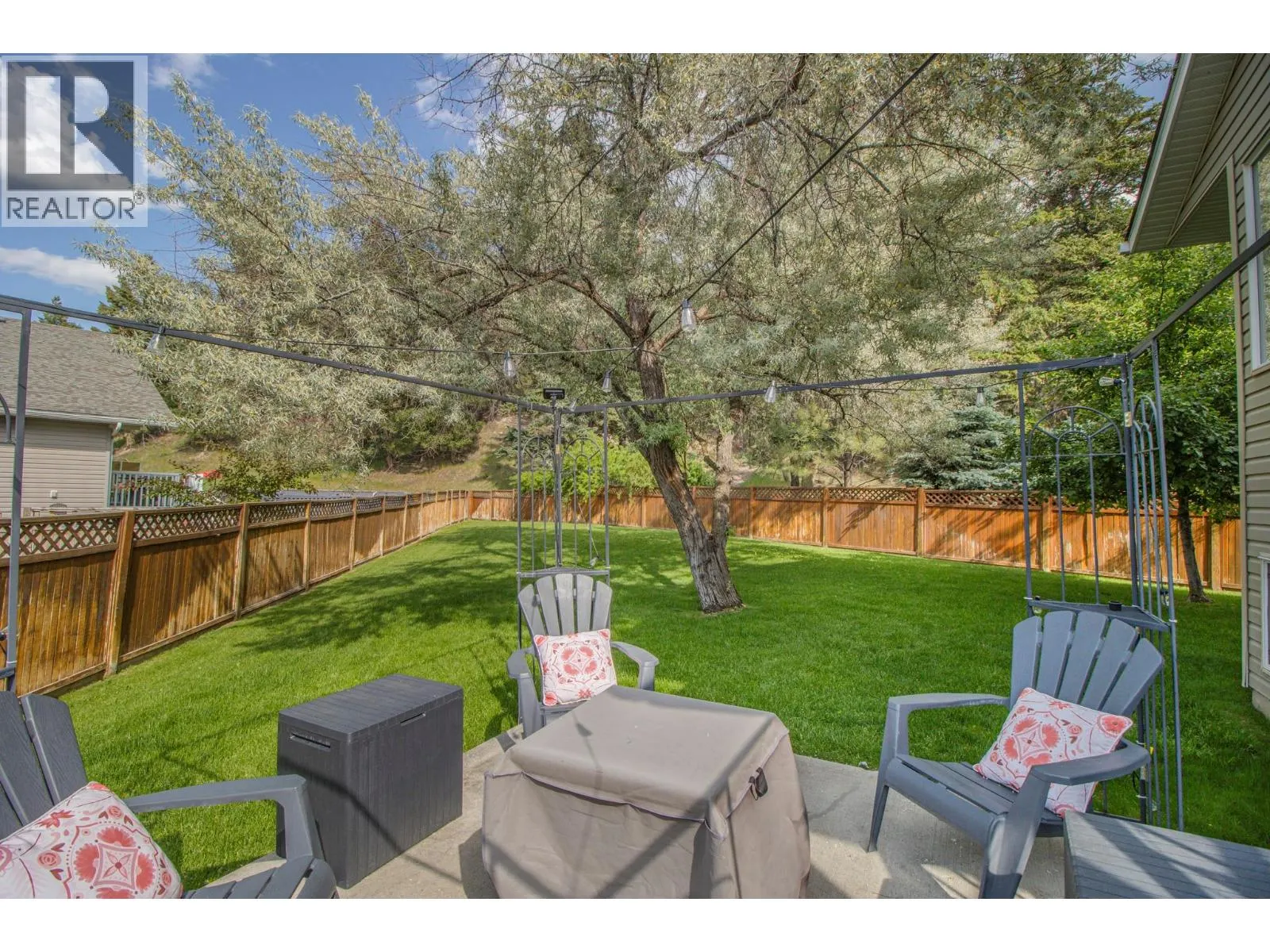 B-2516 MCLEARY Crescent N