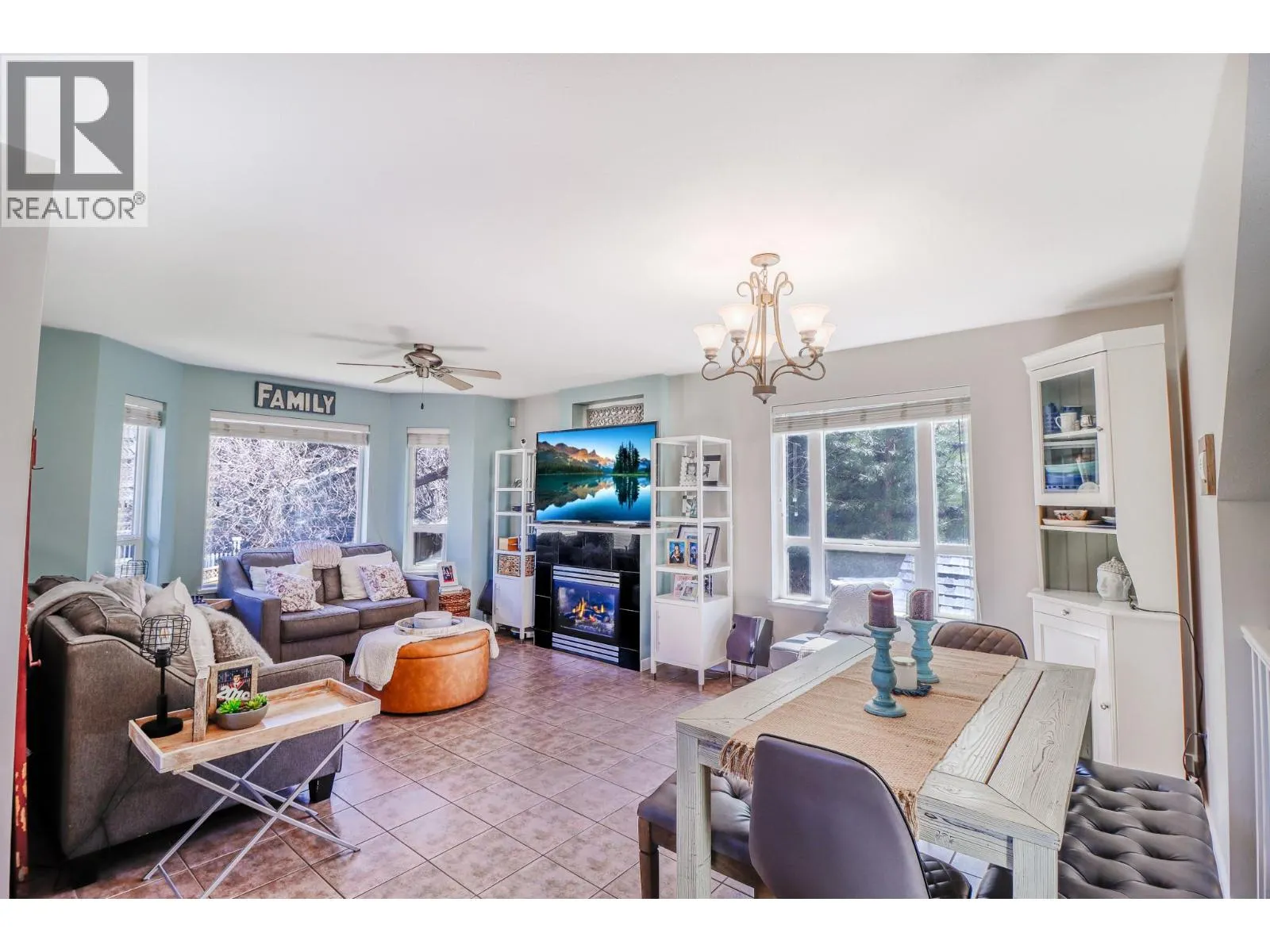 B-2516 MCLEARY Crescent N