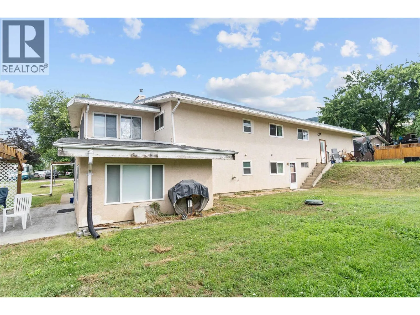 616 Decosmos Road
