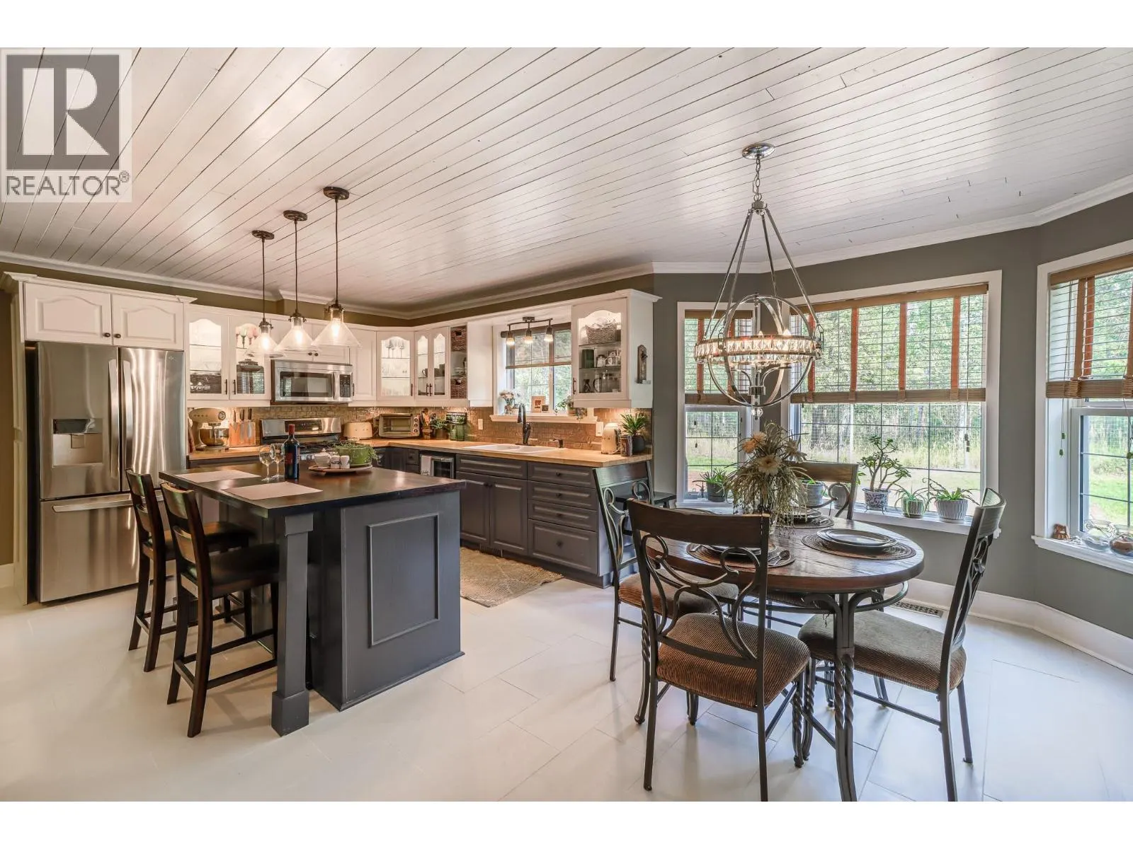 512 WILDWOOD Drive