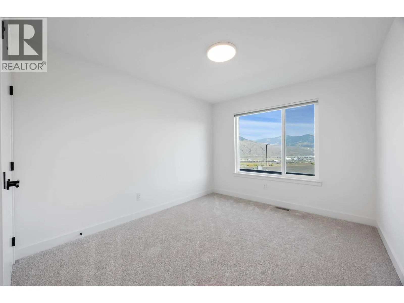 2050 Grasslands Boulevard Unit# 147