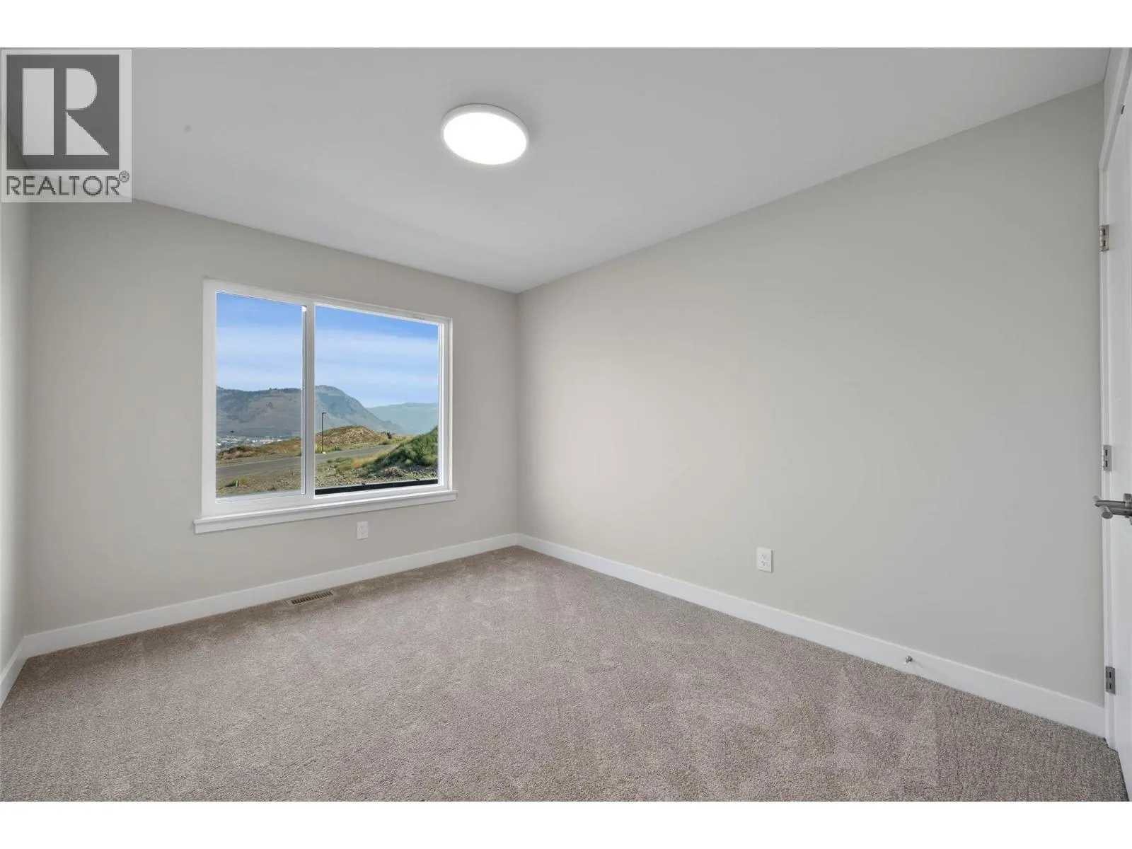 2050 Grasslands Boulevard Unit# 148