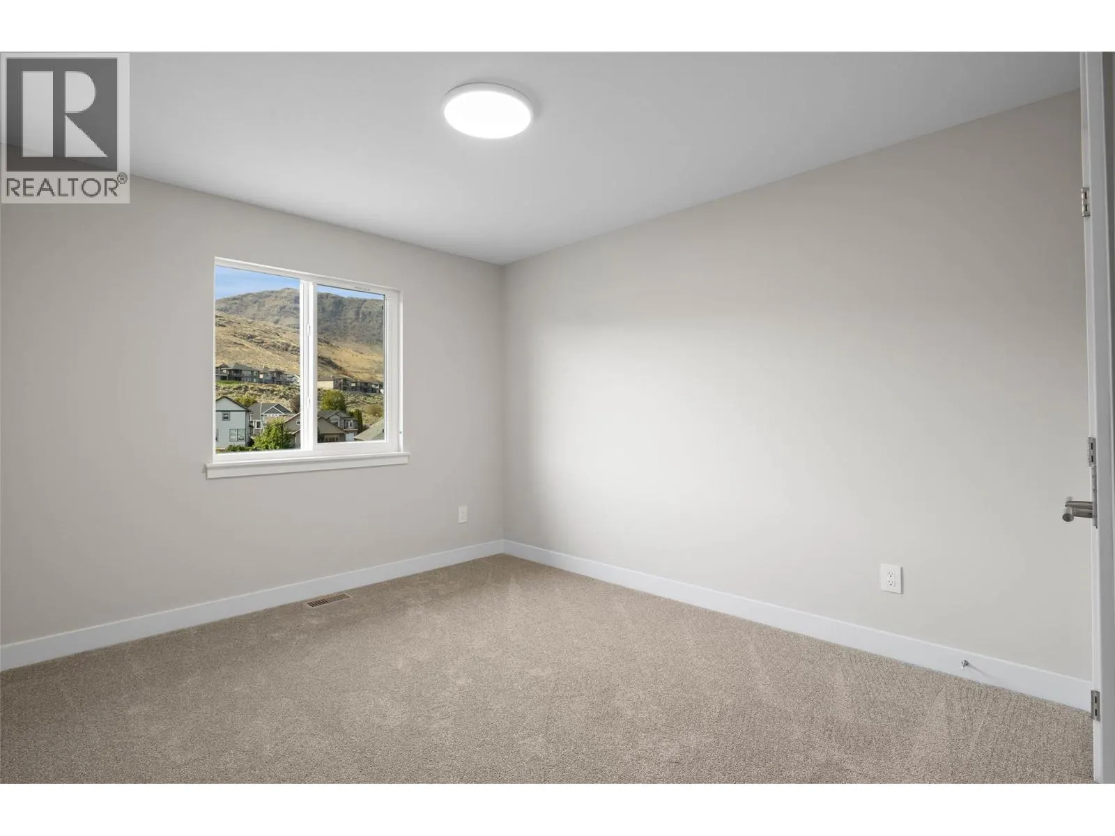 2050 Grasslands Boulevard Unit# 148