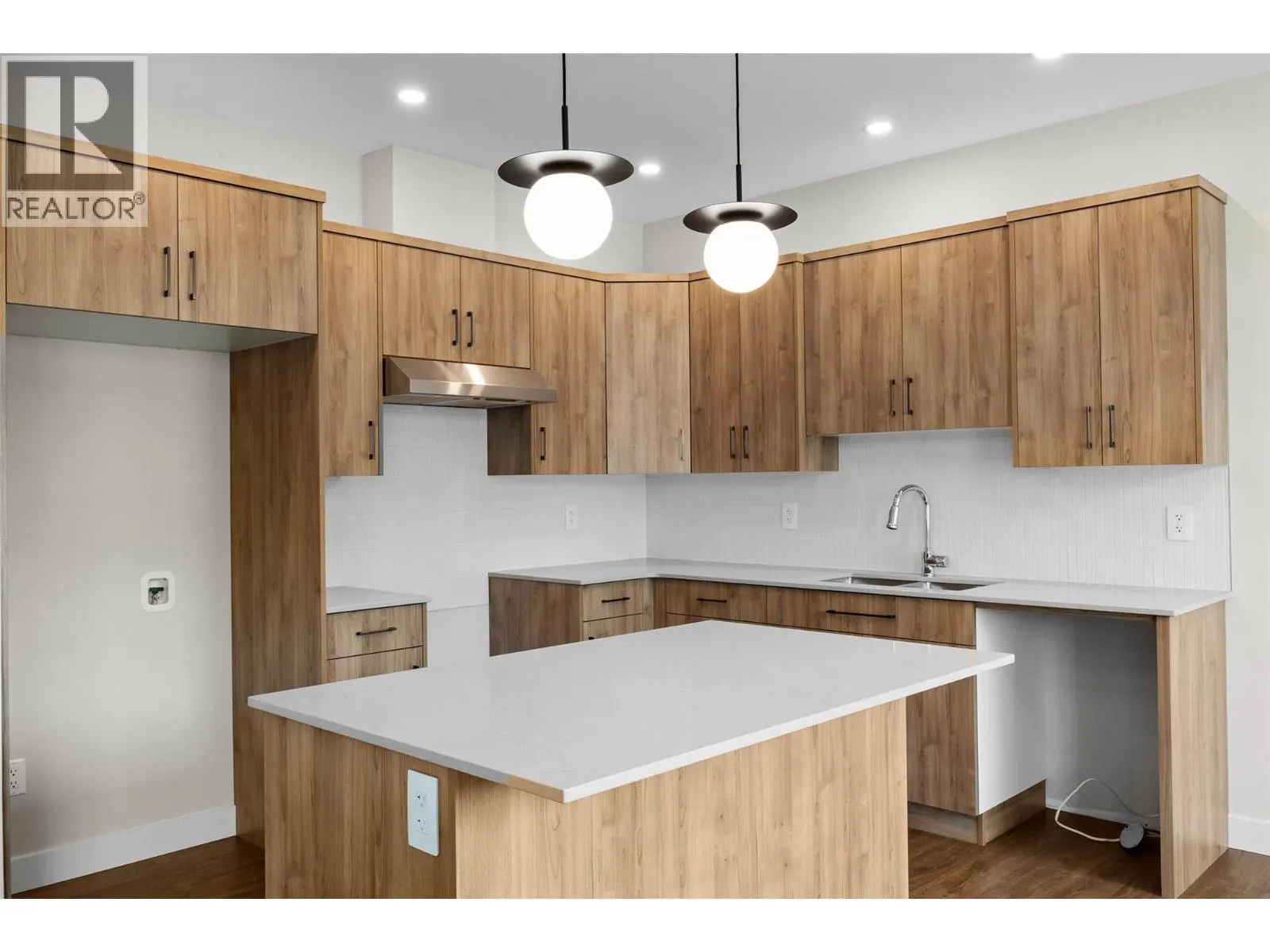 2050 Grasslands Boulevard Unit# 148