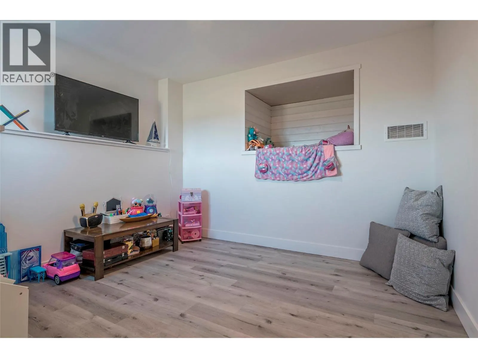 123 Ranchland Place