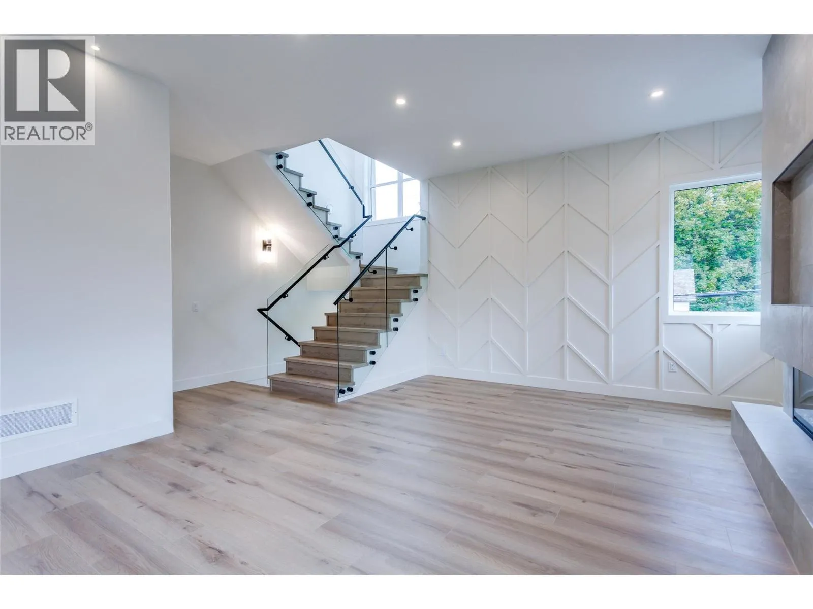 970 Lawson Avenue Unit# 2 Lot# 12