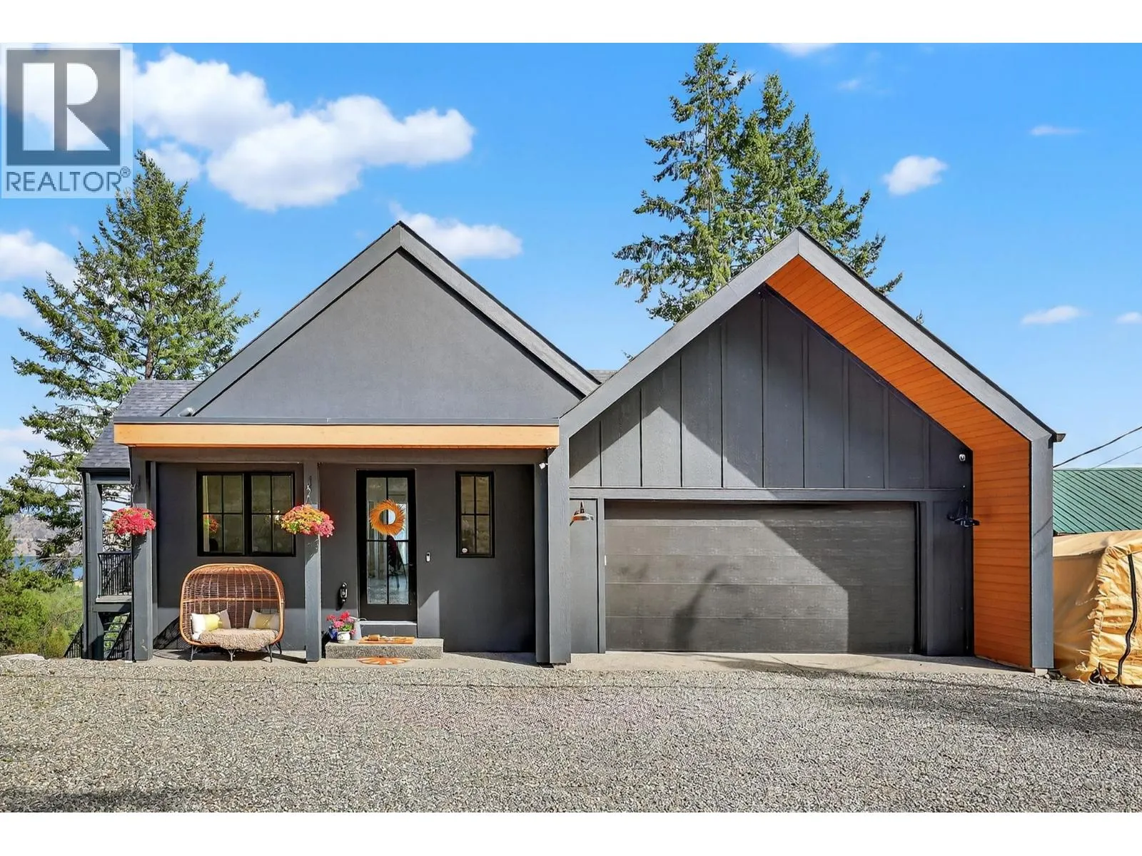 10 Valley Drive