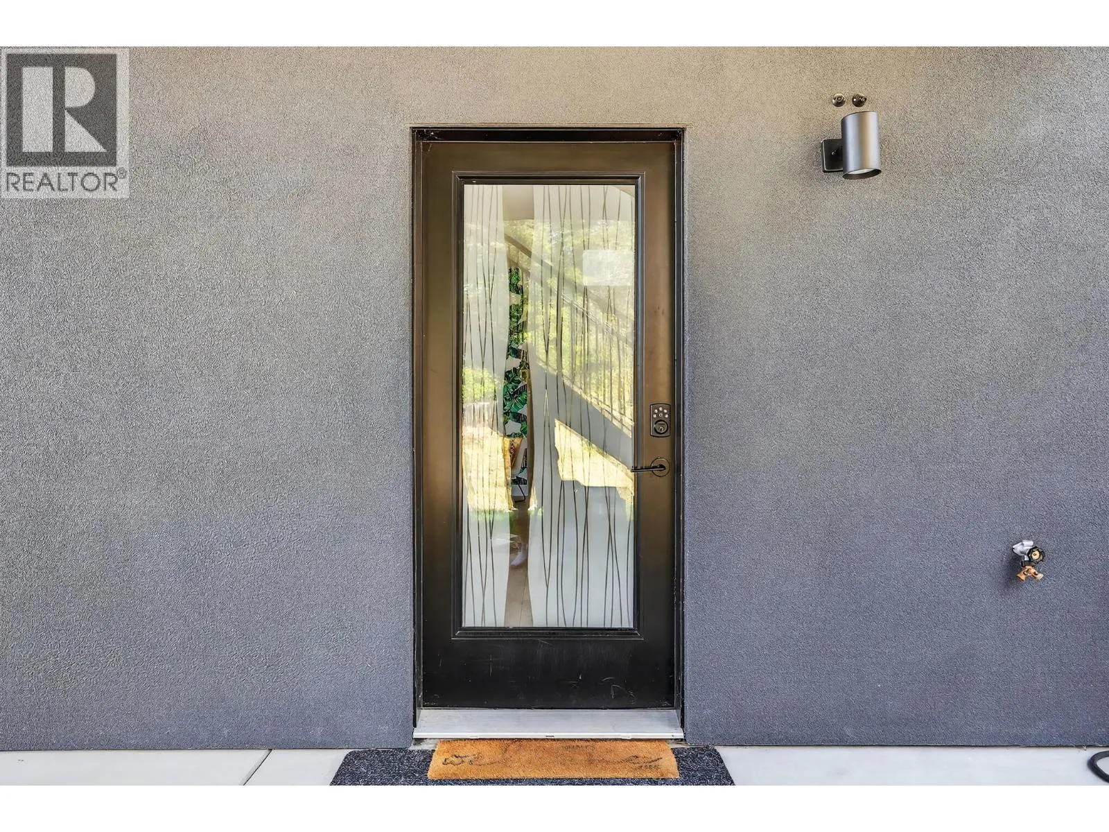 10 Valley Drive