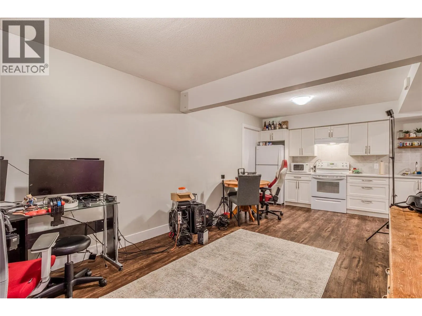 1604 Kloppenburg Road