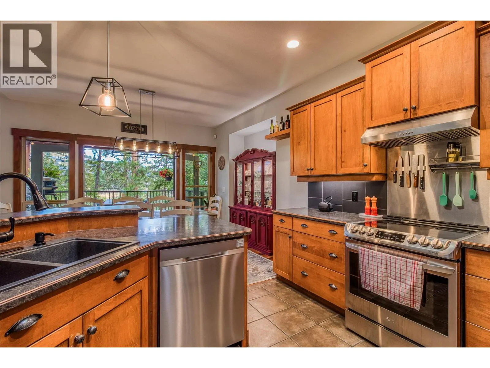 1604 Kloppenburg Road