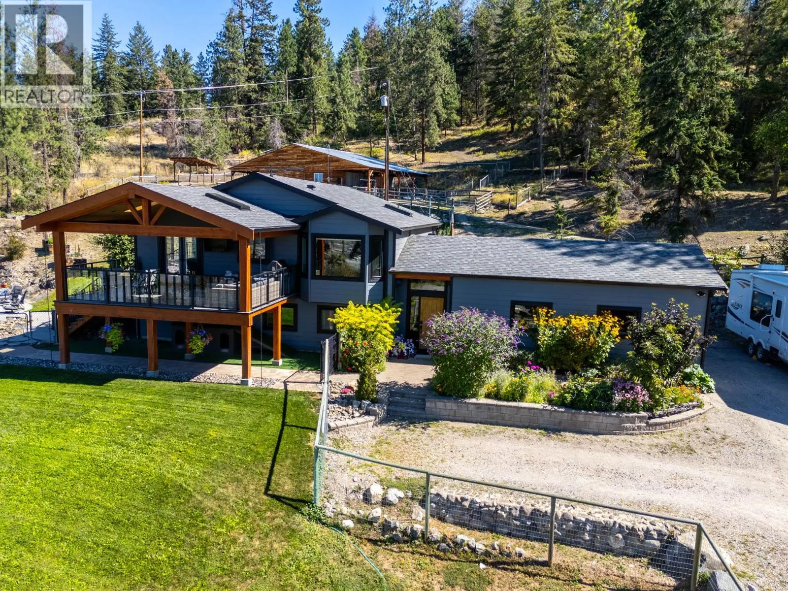 6025 Farmers Drive