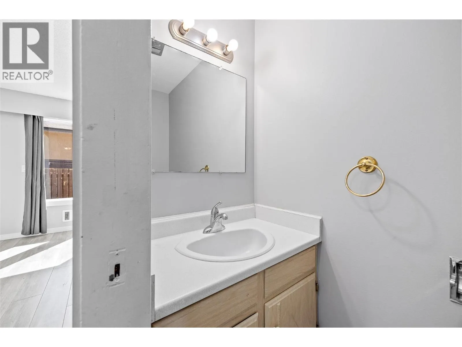 1283 Bernard Avenue Unit# 4