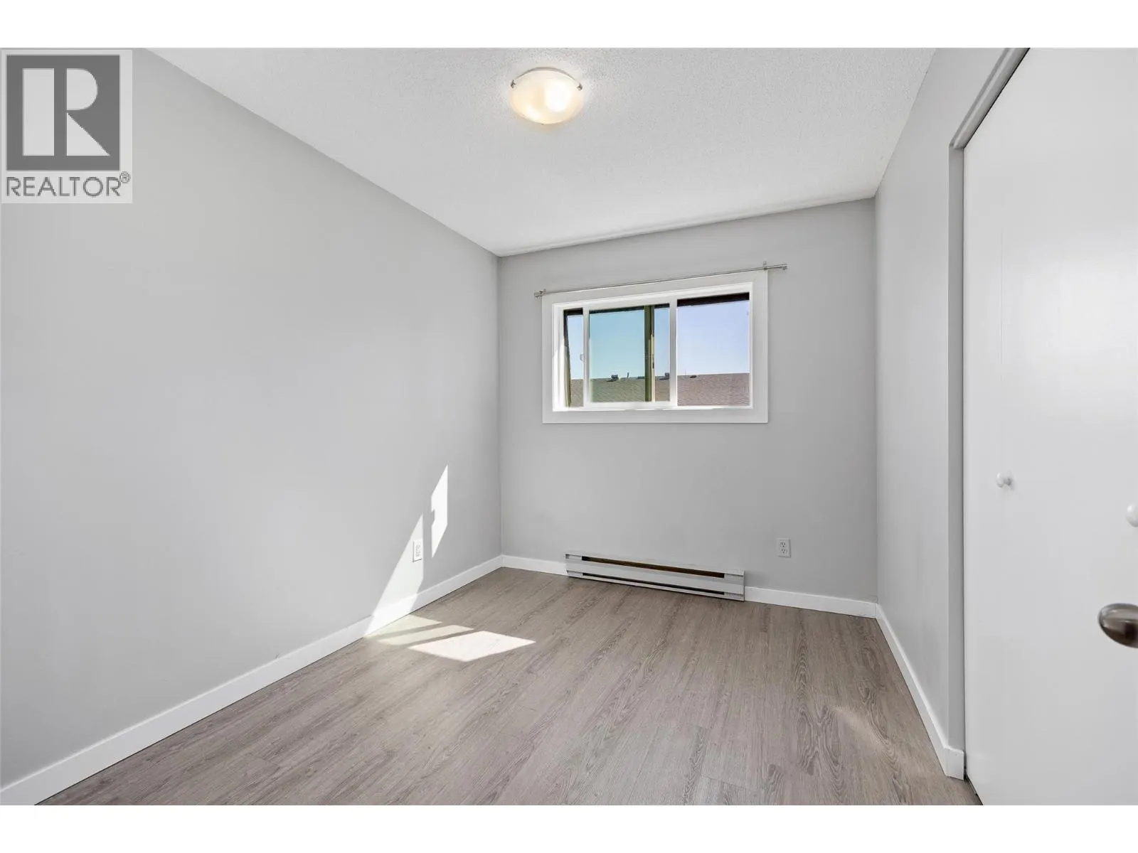 1283 Bernard Avenue Unit# 4