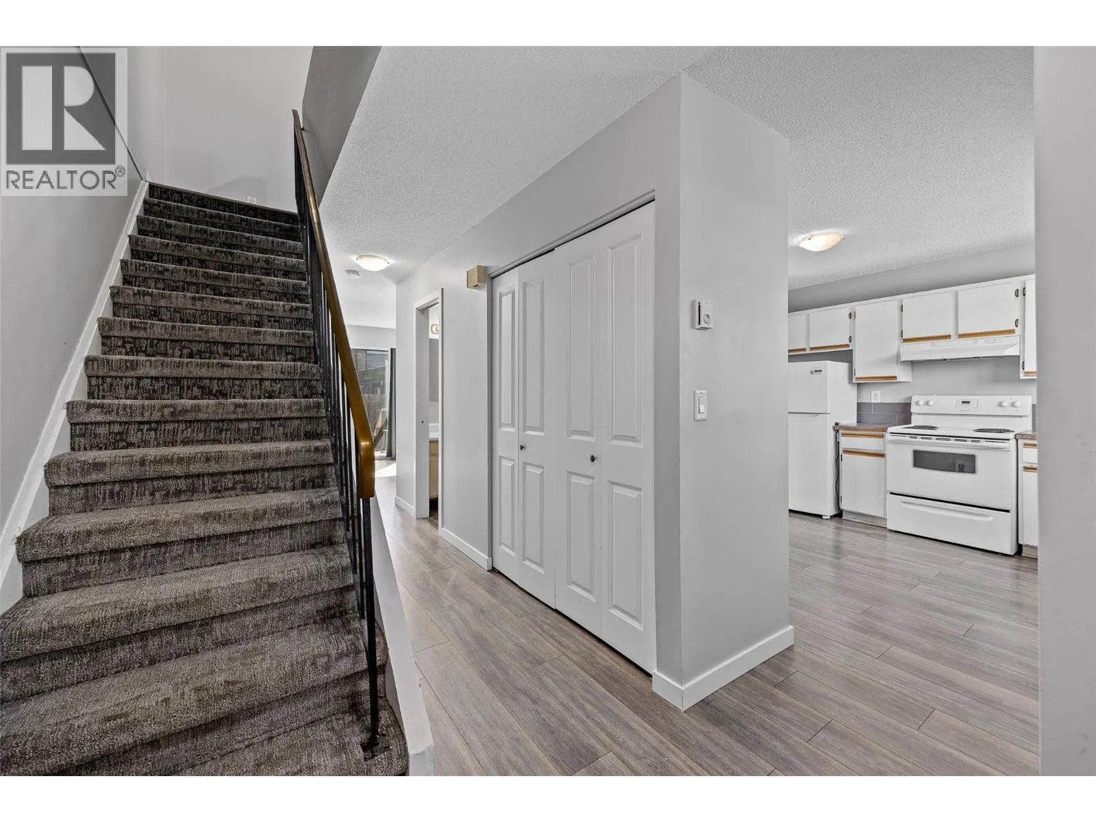 1283 Bernard Avenue Unit# 4
