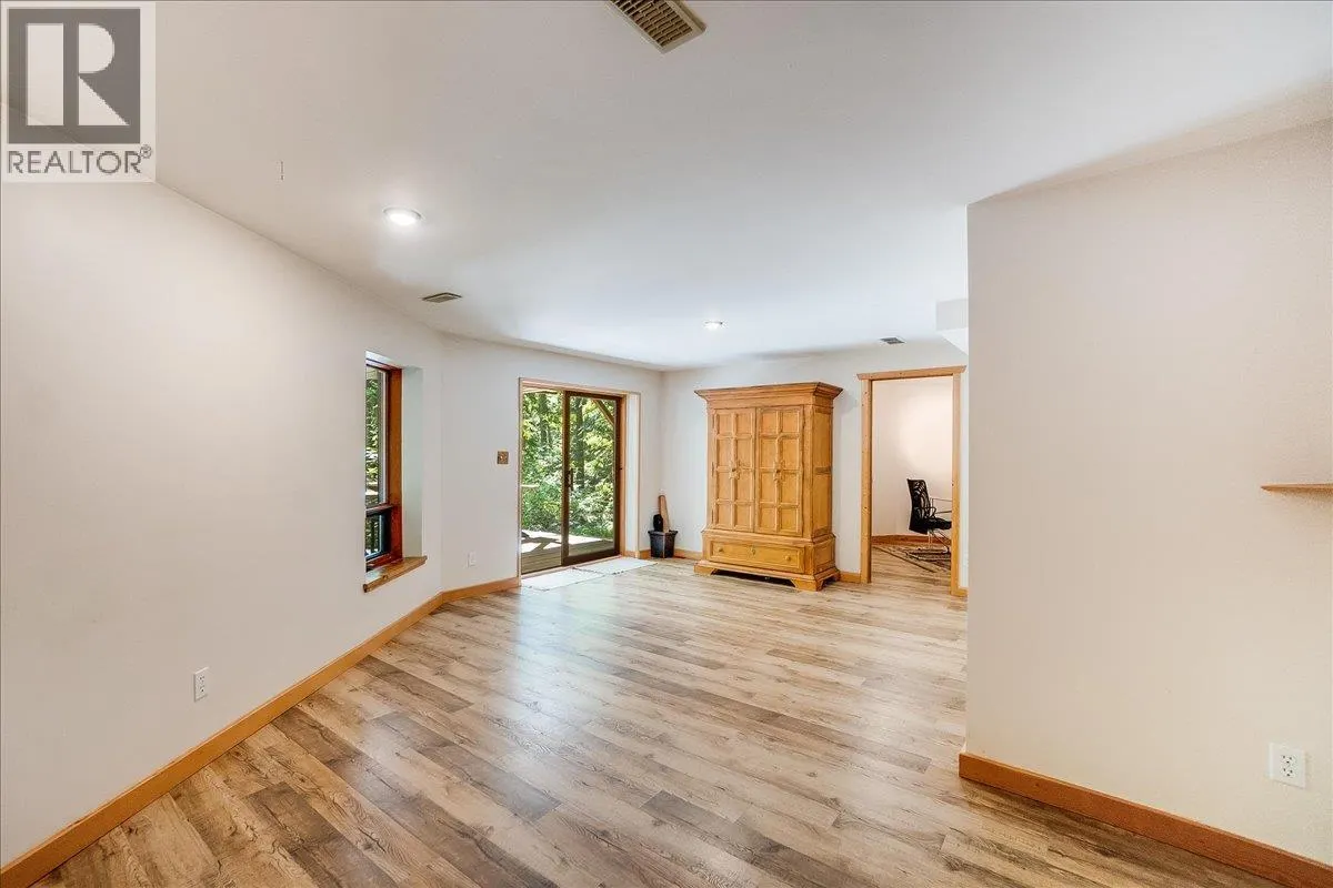 5631 LONGBEACH Road