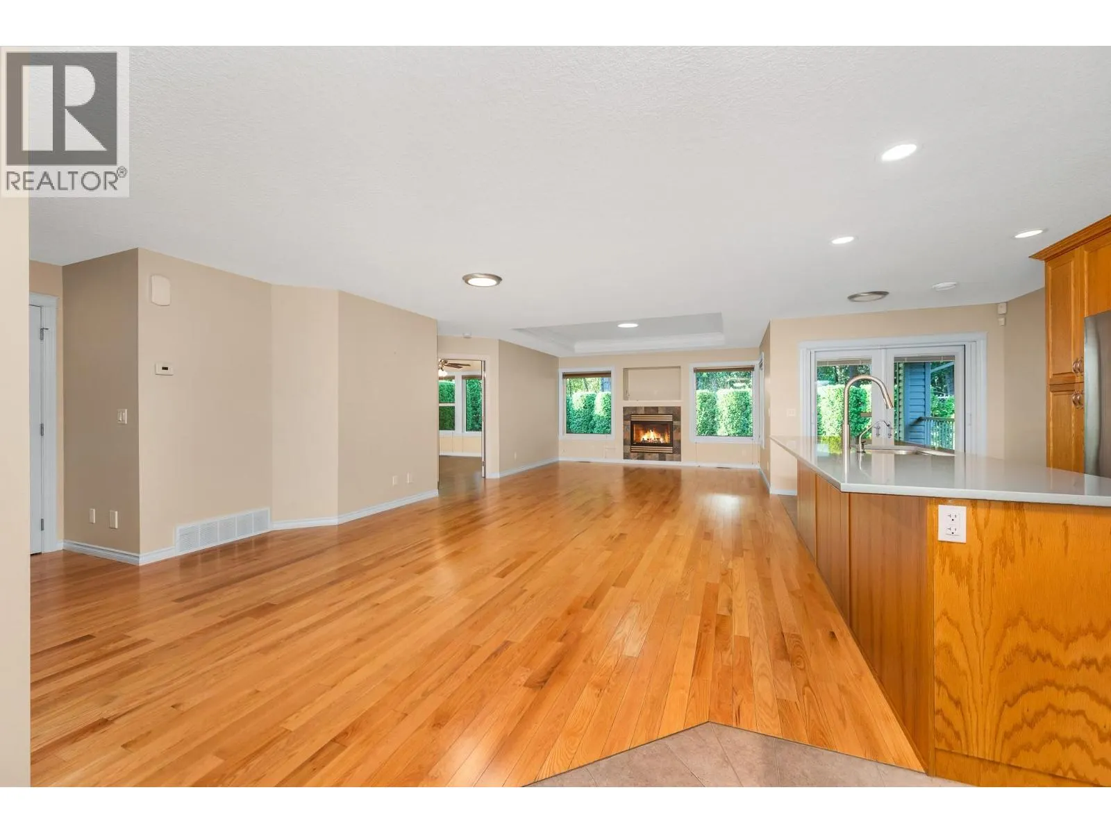 2200 53 Avenue Unit# 106