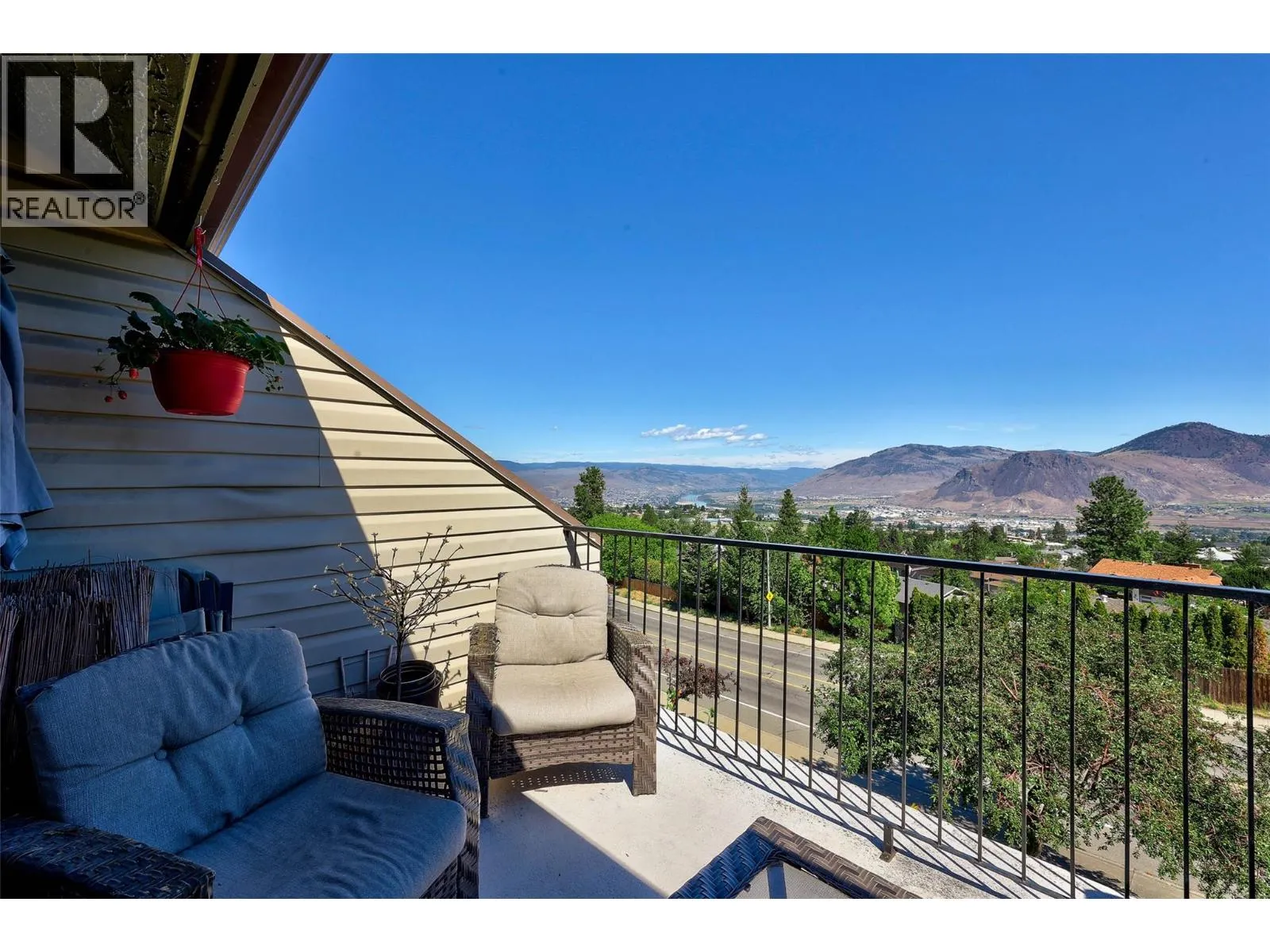 1750 SUMMIT Drive Unit# 13