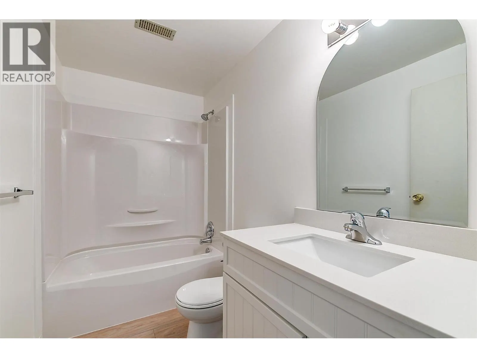 1885 Parkview Crescent Unit# 113