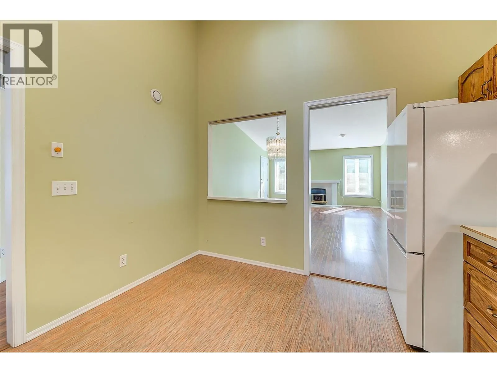 1885 Parkview Crescent Unit# 113