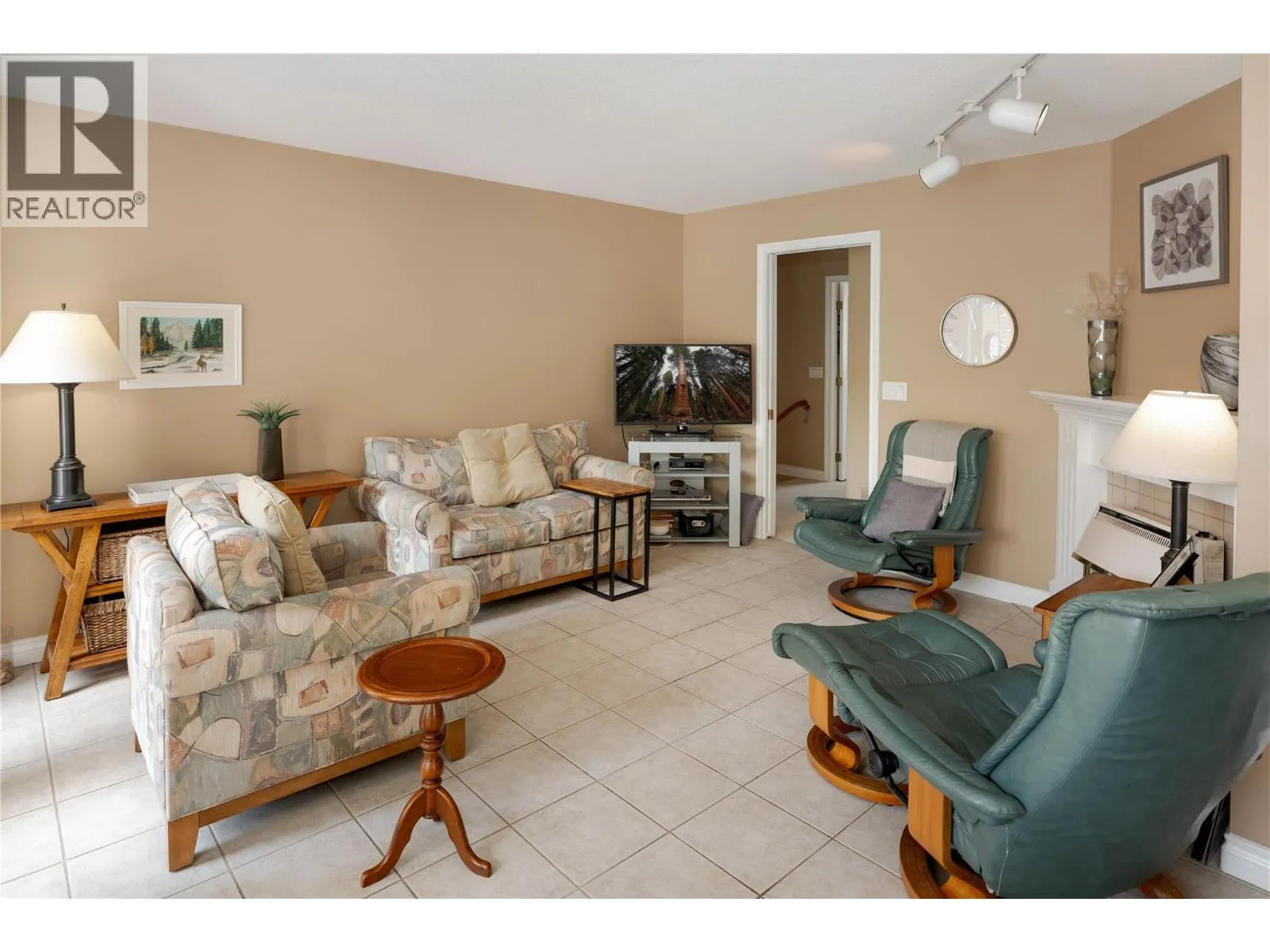 213 Merlin Court