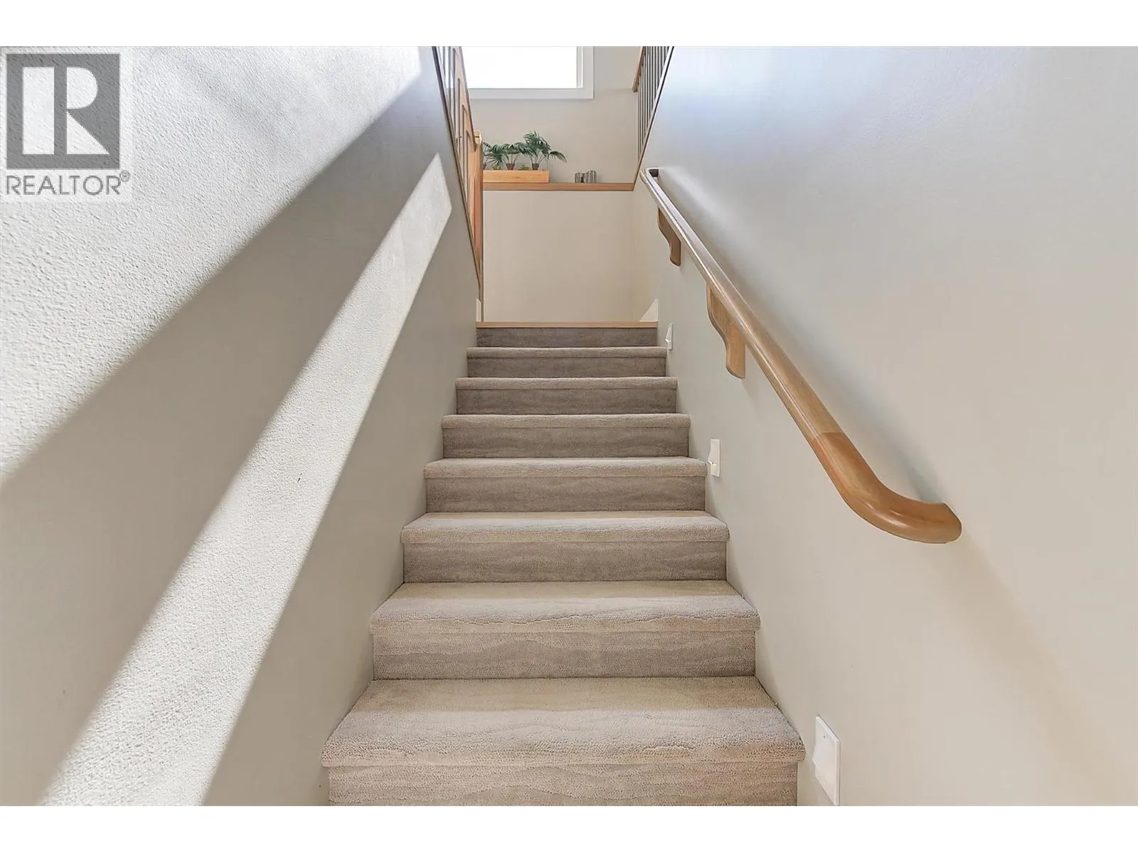 514 Quartz Crescent Unit# 6