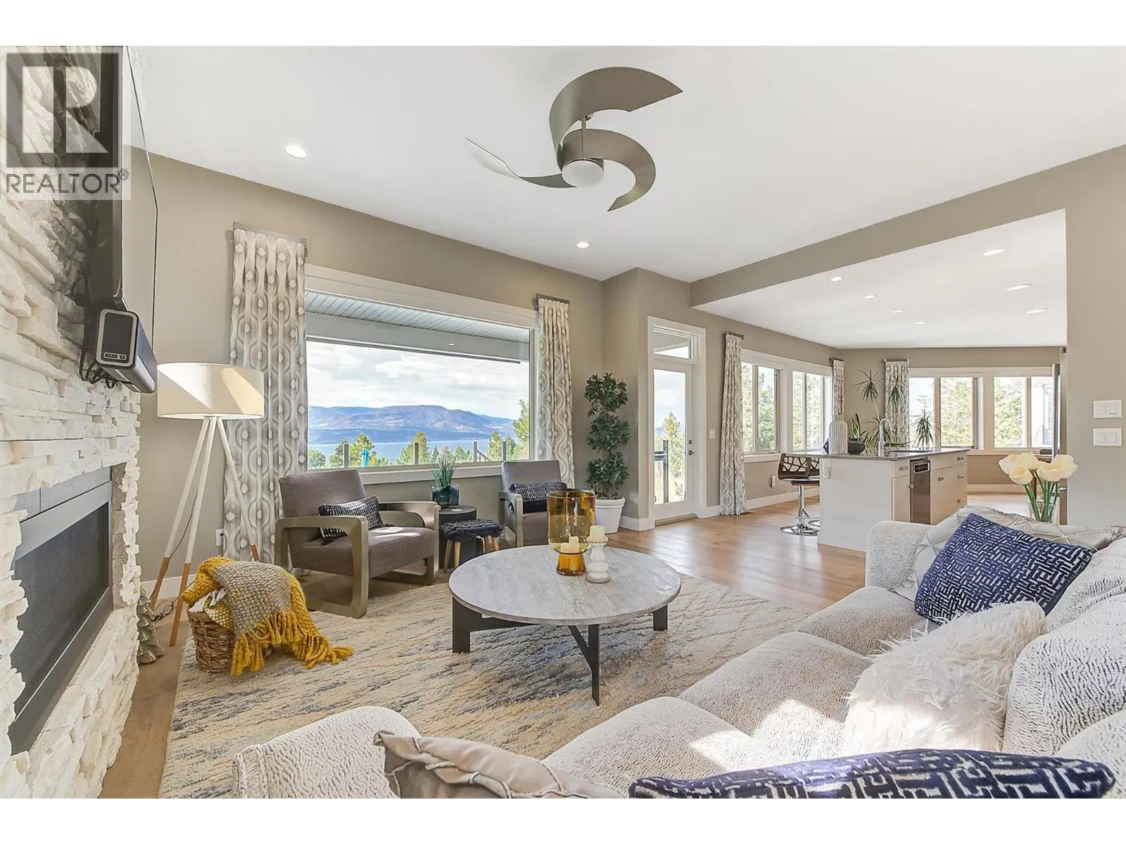 514 Quartz Crescent Unit# 6