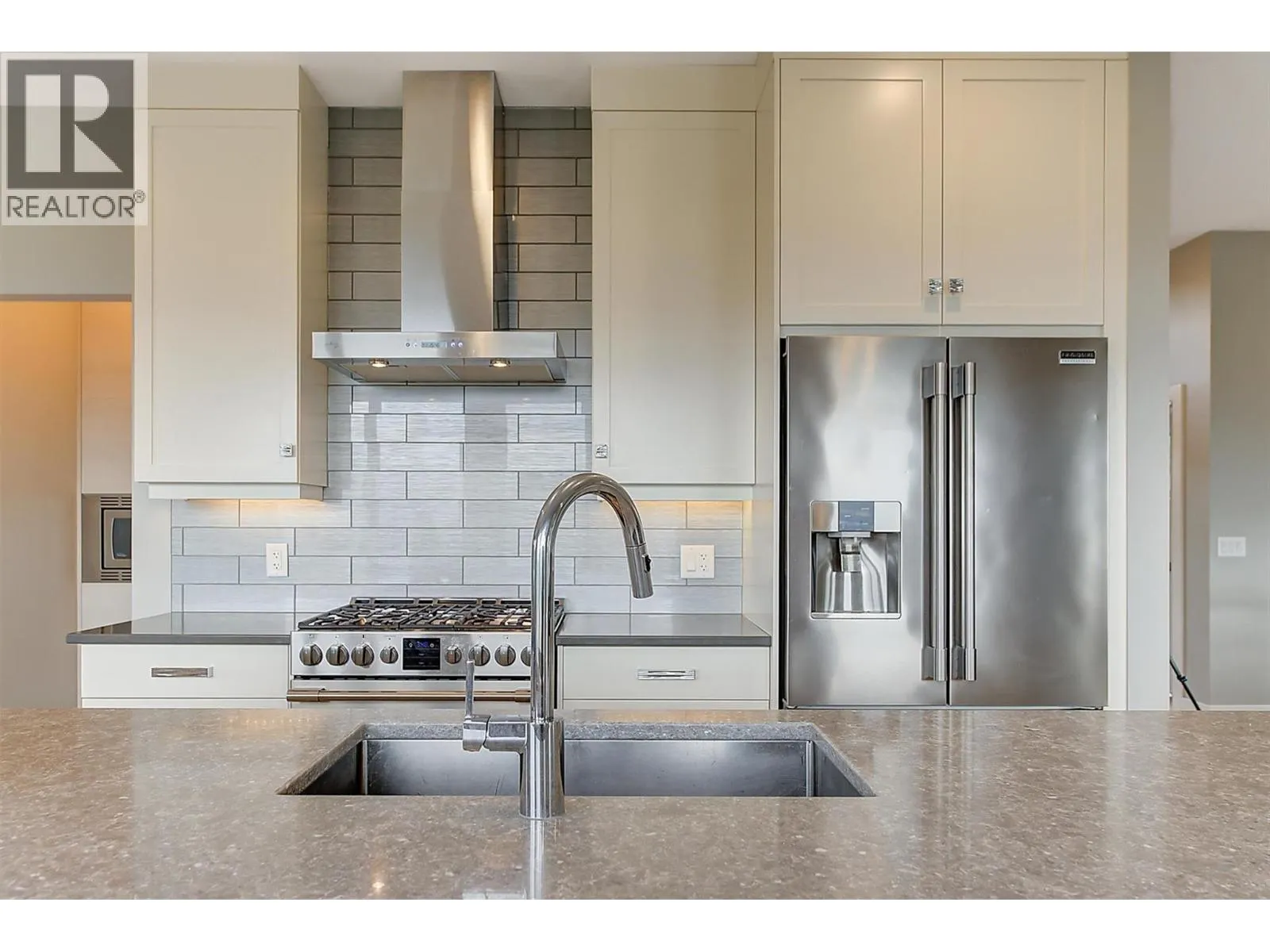 514 Quartz Crescent Unit# 6