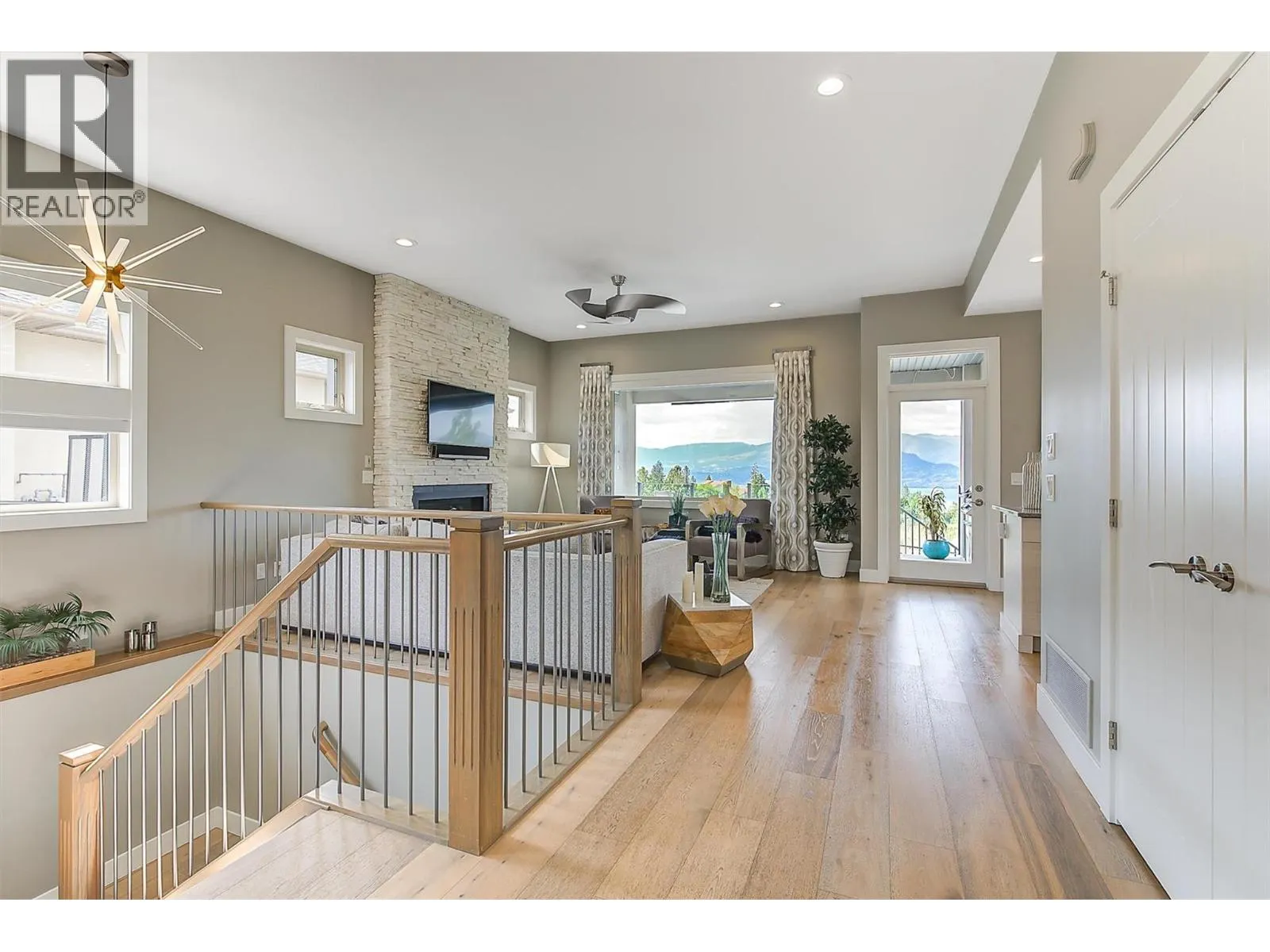 514 Quartz Crescent Unit# 6