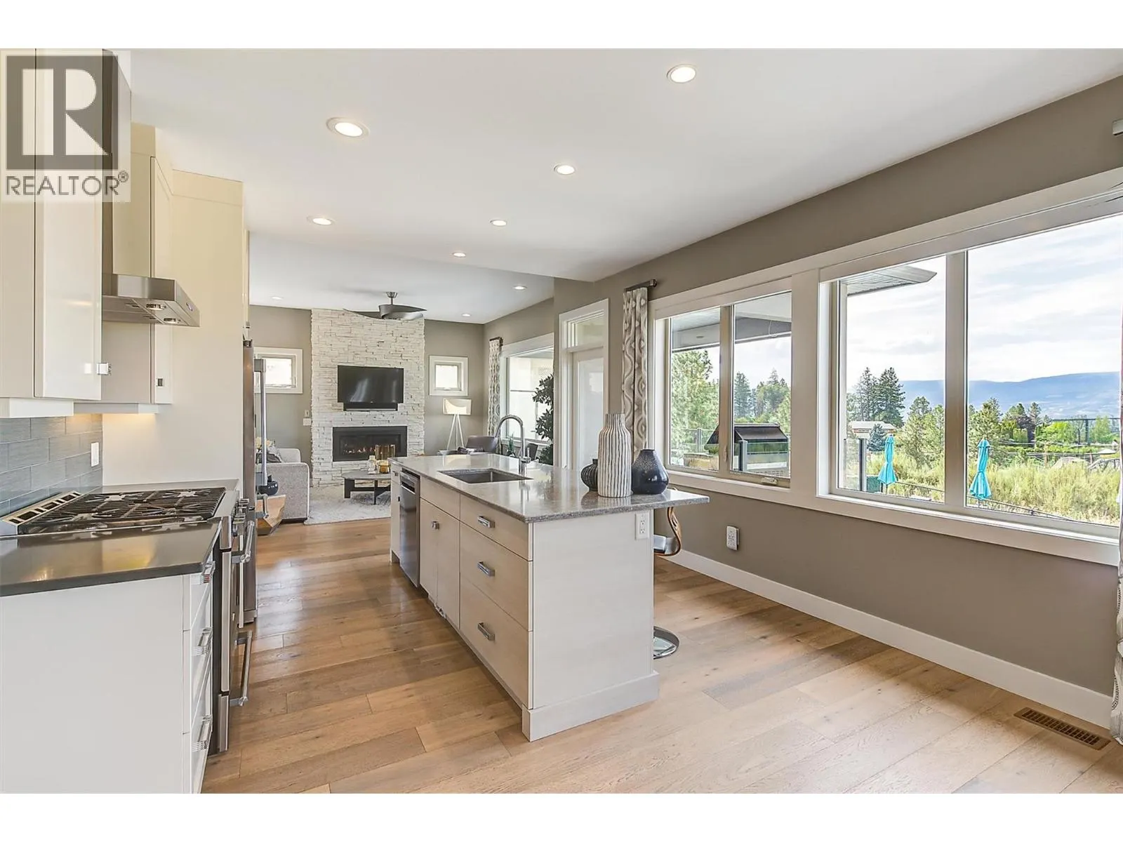 514 Quartz Crescent Unit# 6