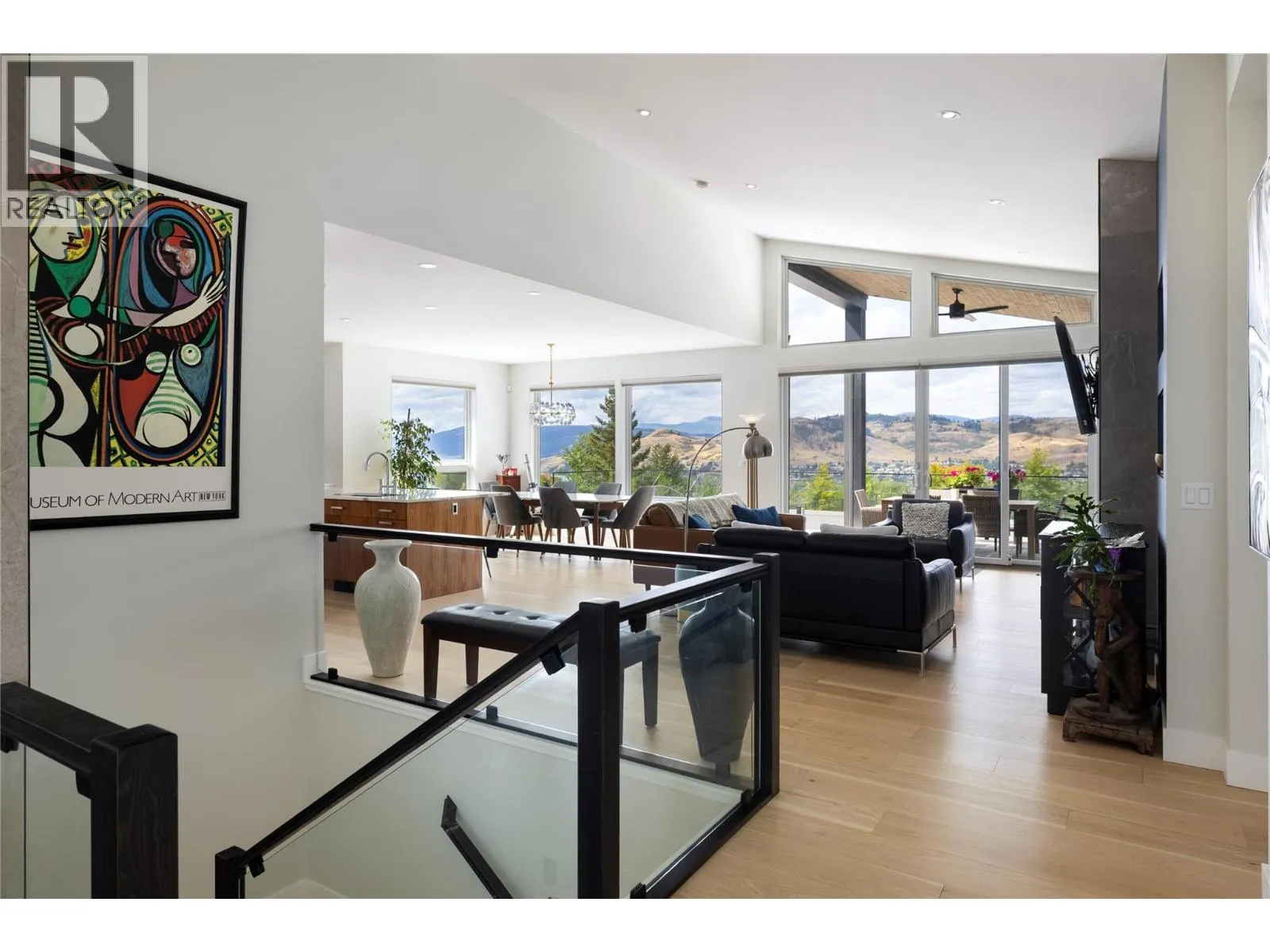 640 Mt. Ida Crescent