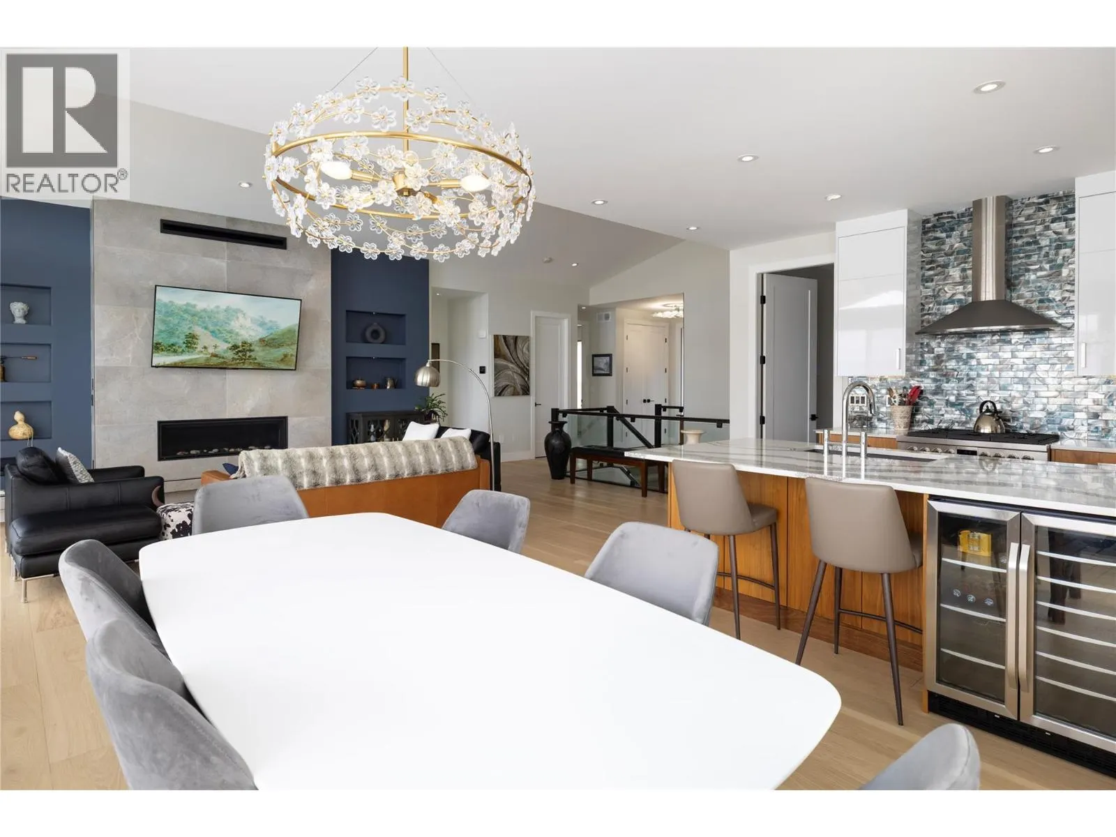 640 Mt. Ida Crescent