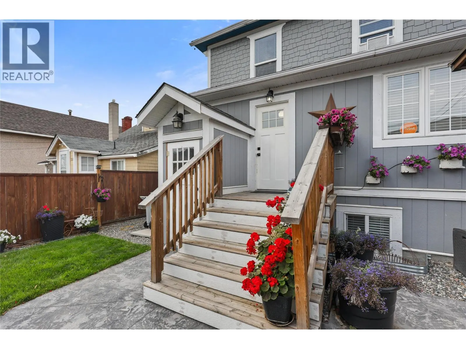 716 Columbia Street