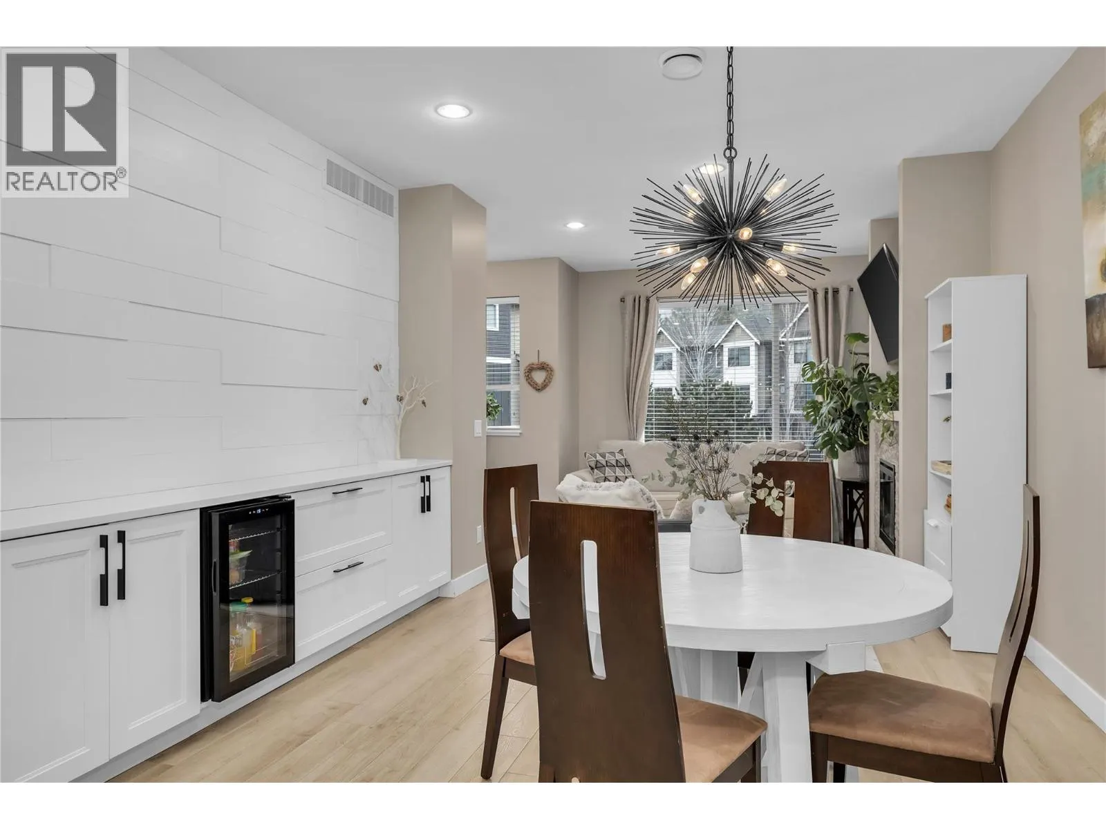 2490 Tuscany Drive Unit# 24