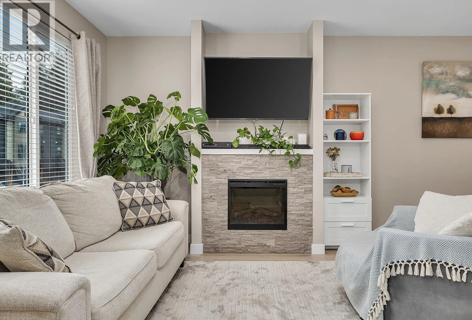2490 Tuscany Drive Unit# 24