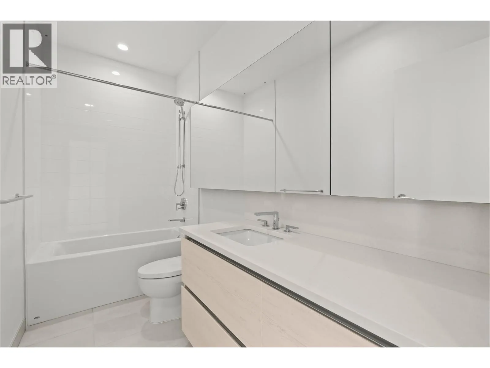 238 Leon Avenue Unit# 2107