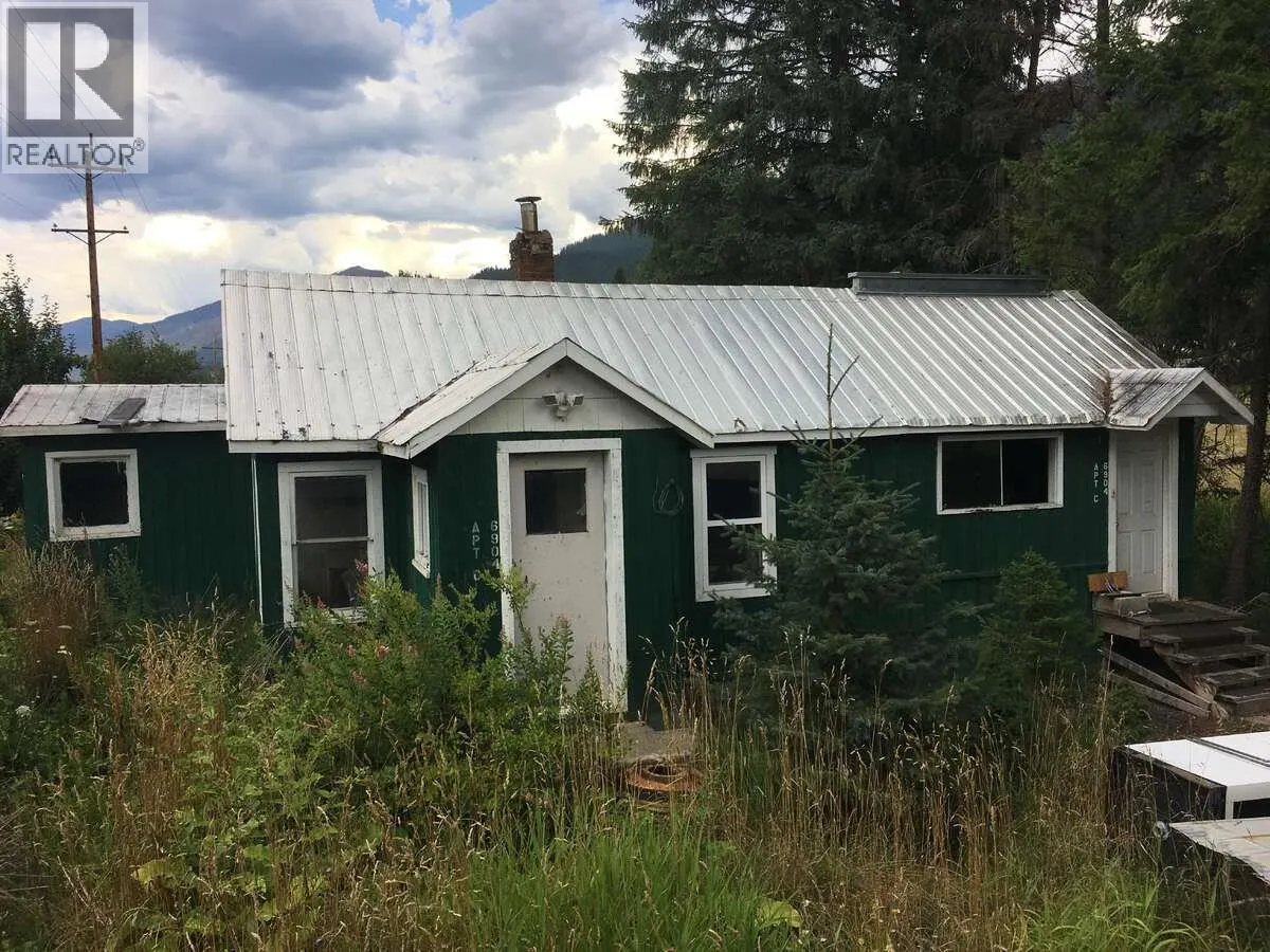 6904 Highway 6
