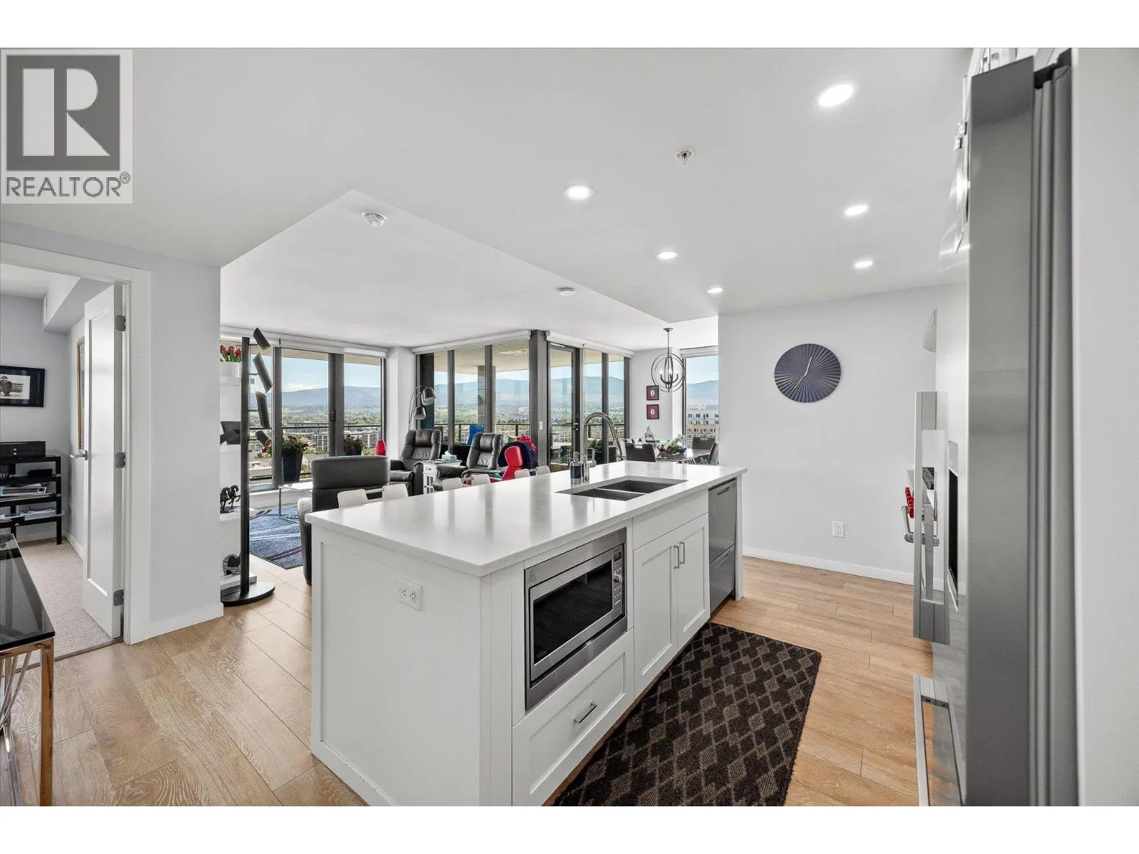 485 Groves Avenue Unit# 902 Lot# 902