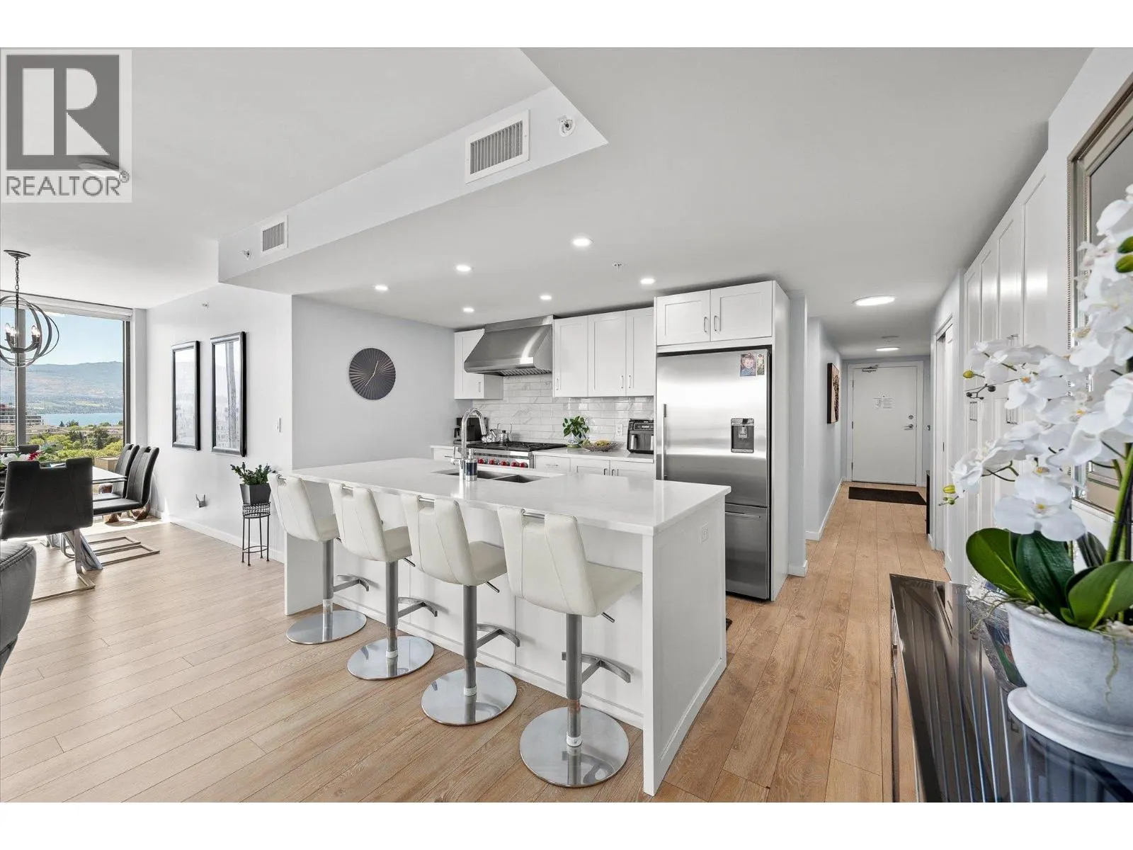 485 Groves Avenue Unit# 902 Lot# 902