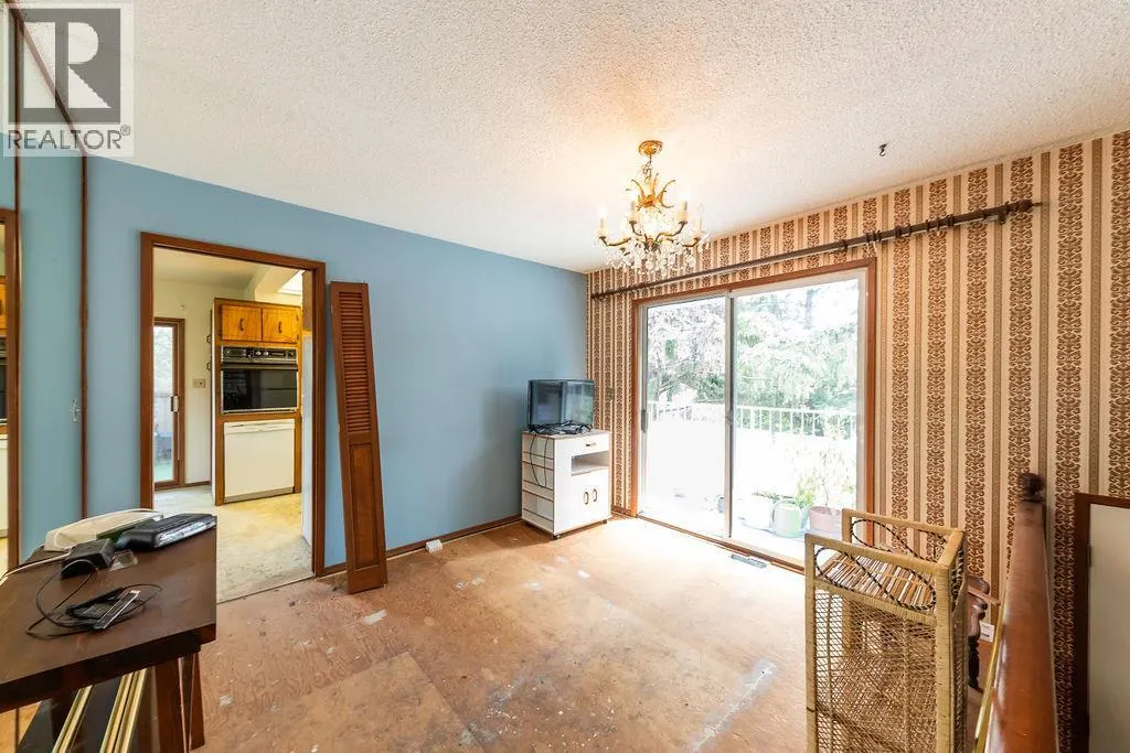1561 Plateau Place