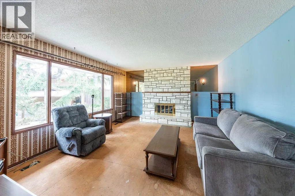 1561 Plateau Place
