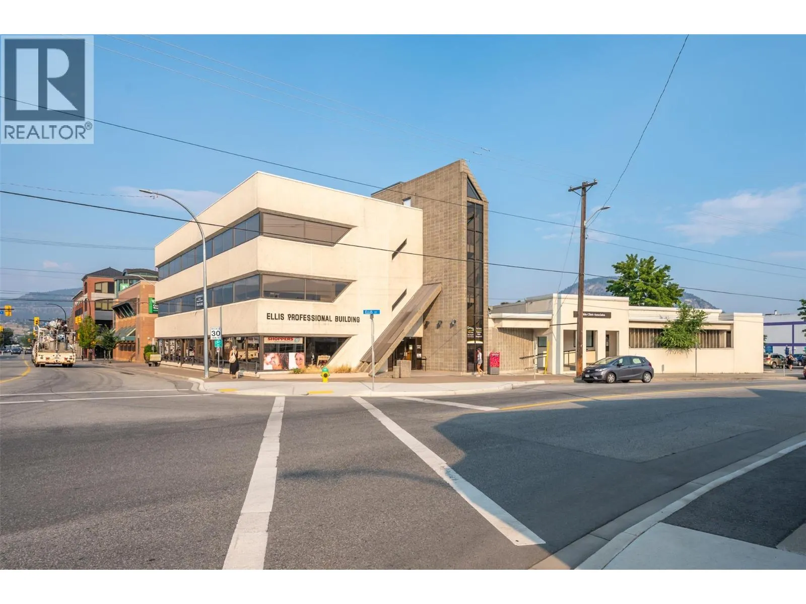 383 Ellis Street Unit# 203