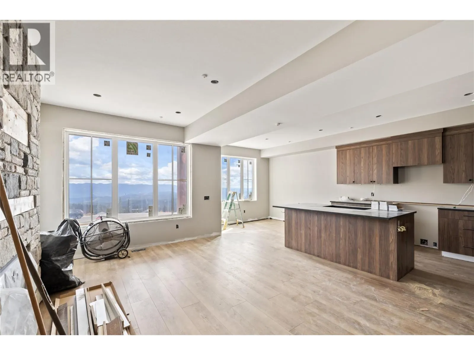 255 Feathertop Way Unit# 87