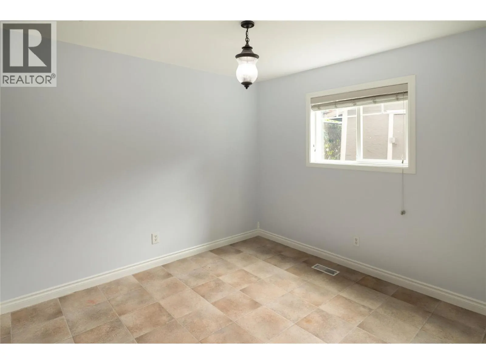 764 MAYFAIR Court
