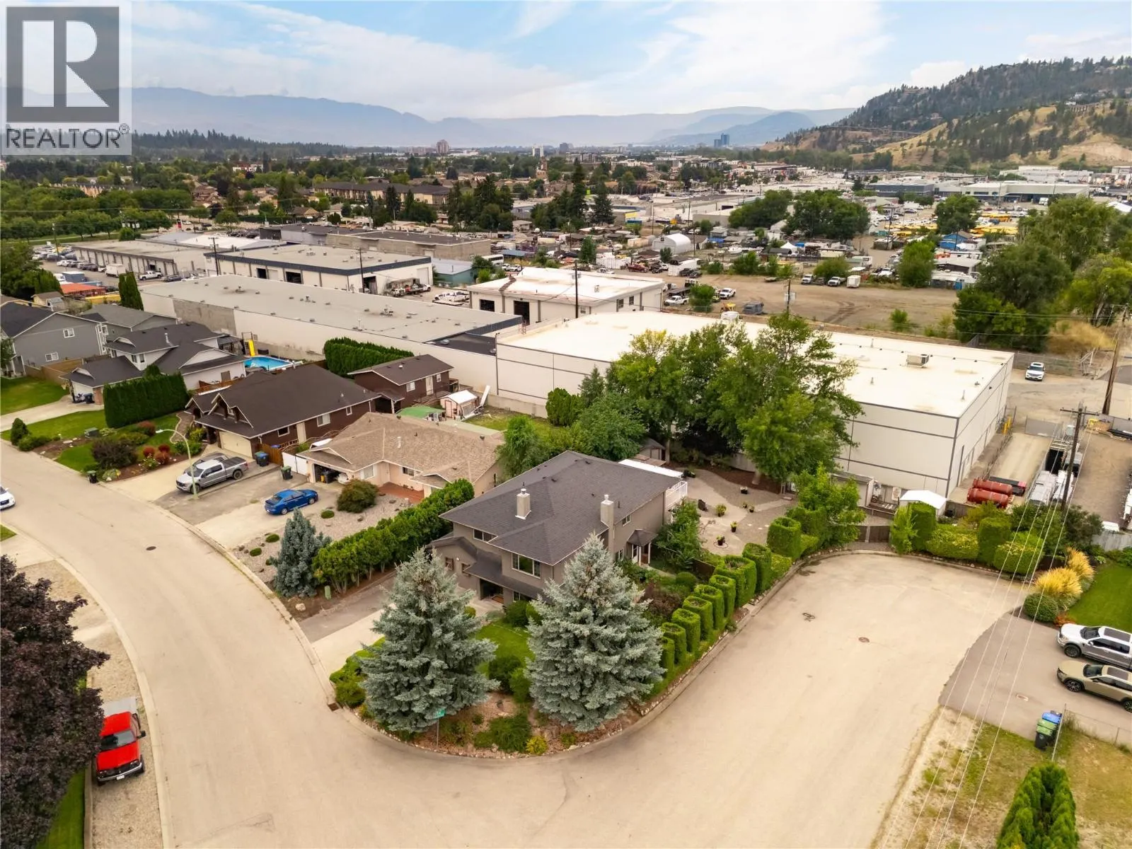764 MAYFAIR Court