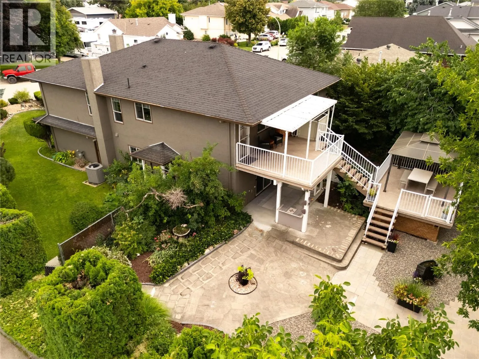 764 MAYFAIR Court