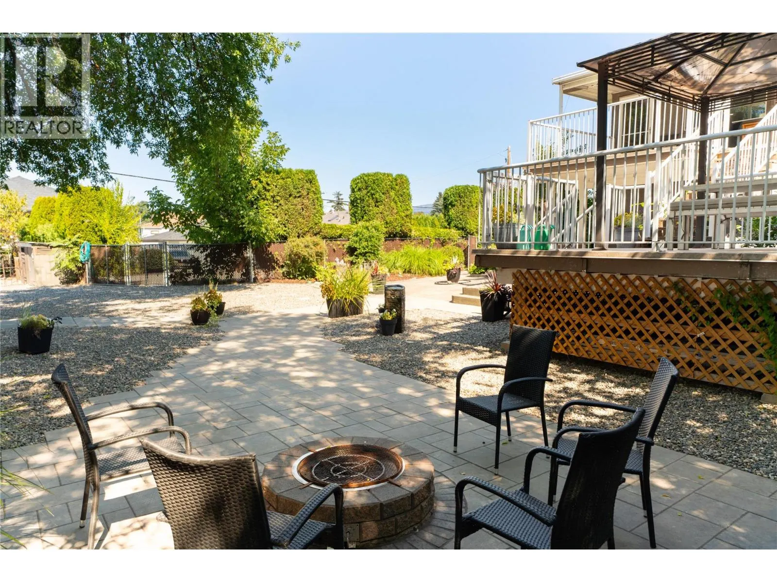 764 MAYFAIR Court