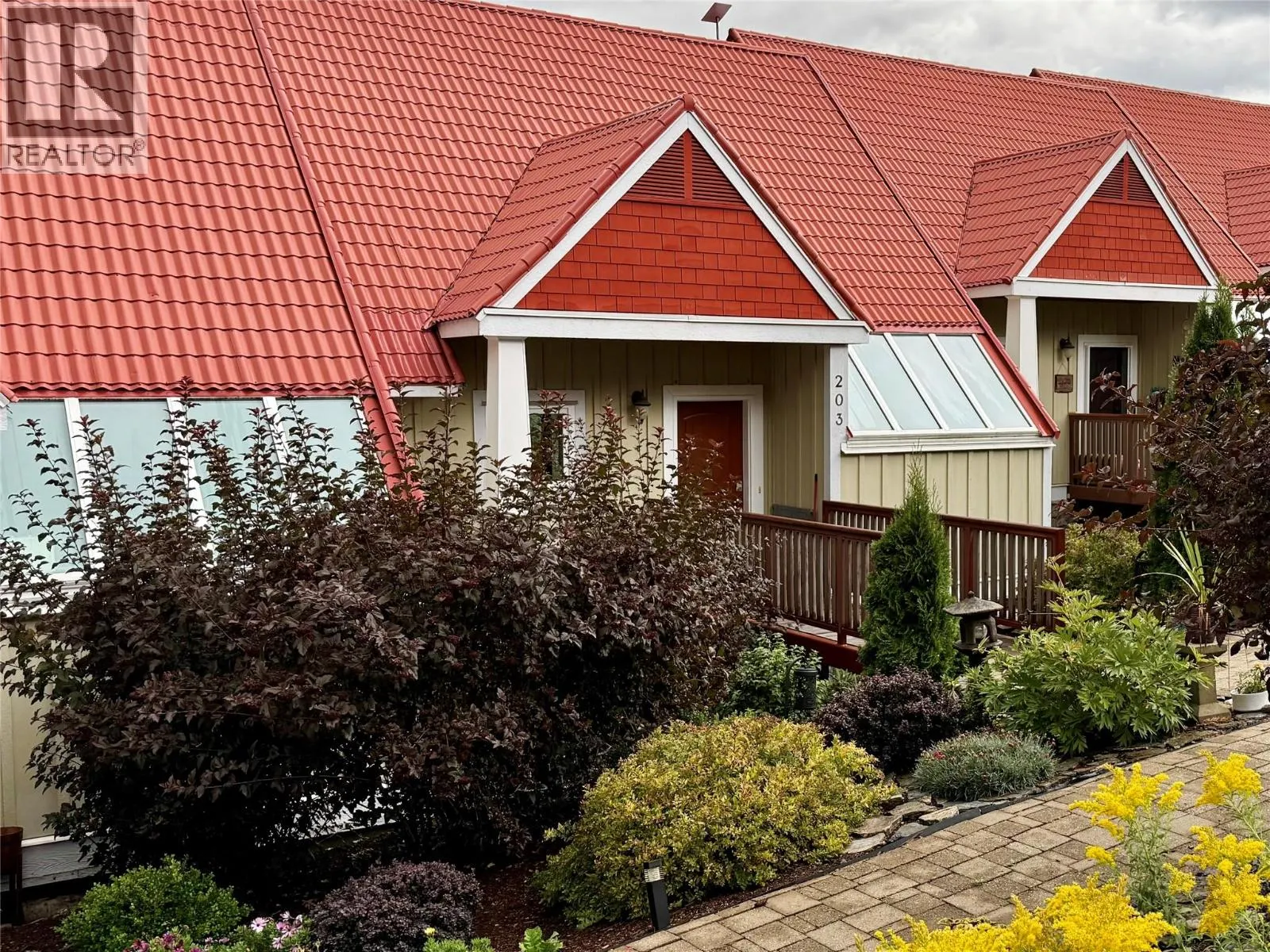 500 Old Spallumcheen Road Unit# 203