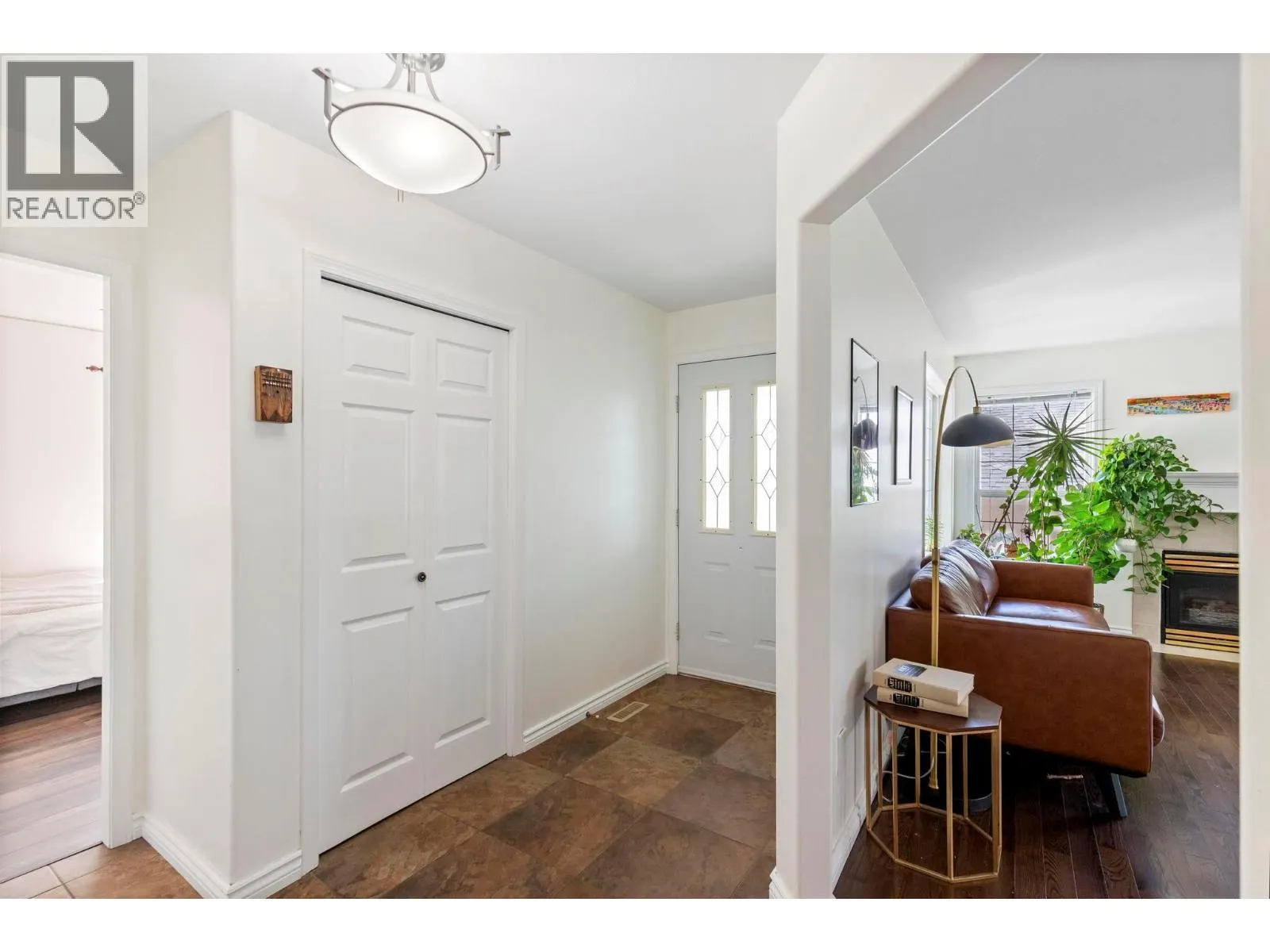 2098 Sunview Drive